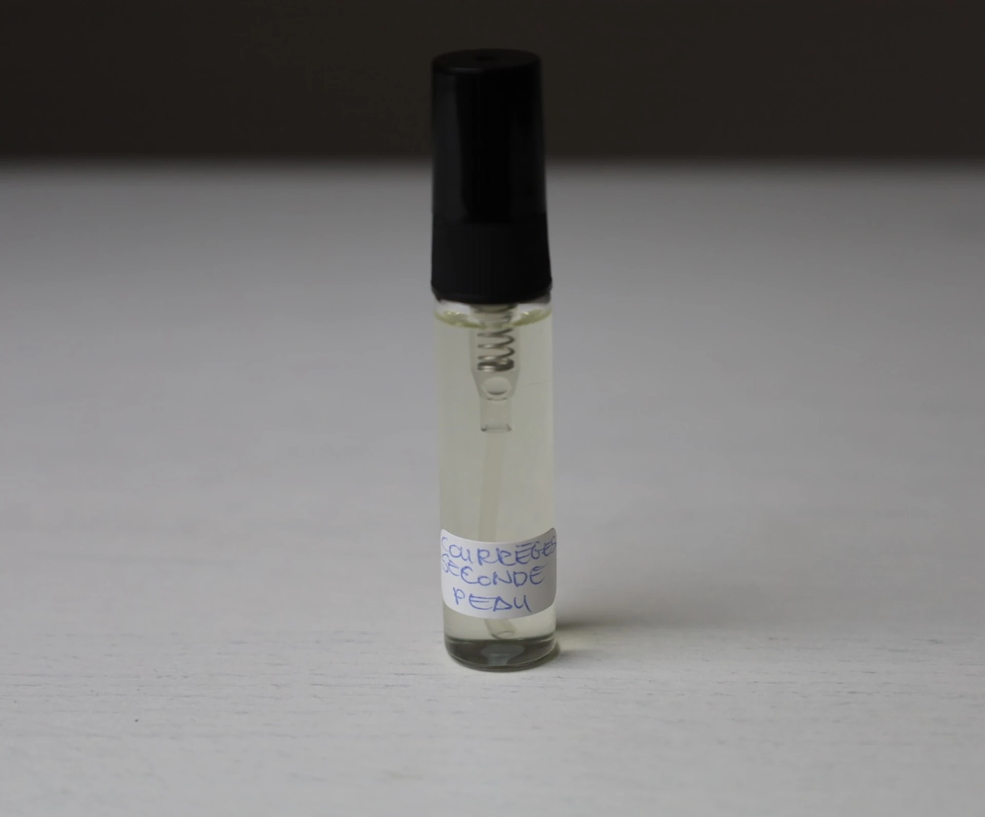 • Courrèges Seconde Peau EDP – 2000 Ft