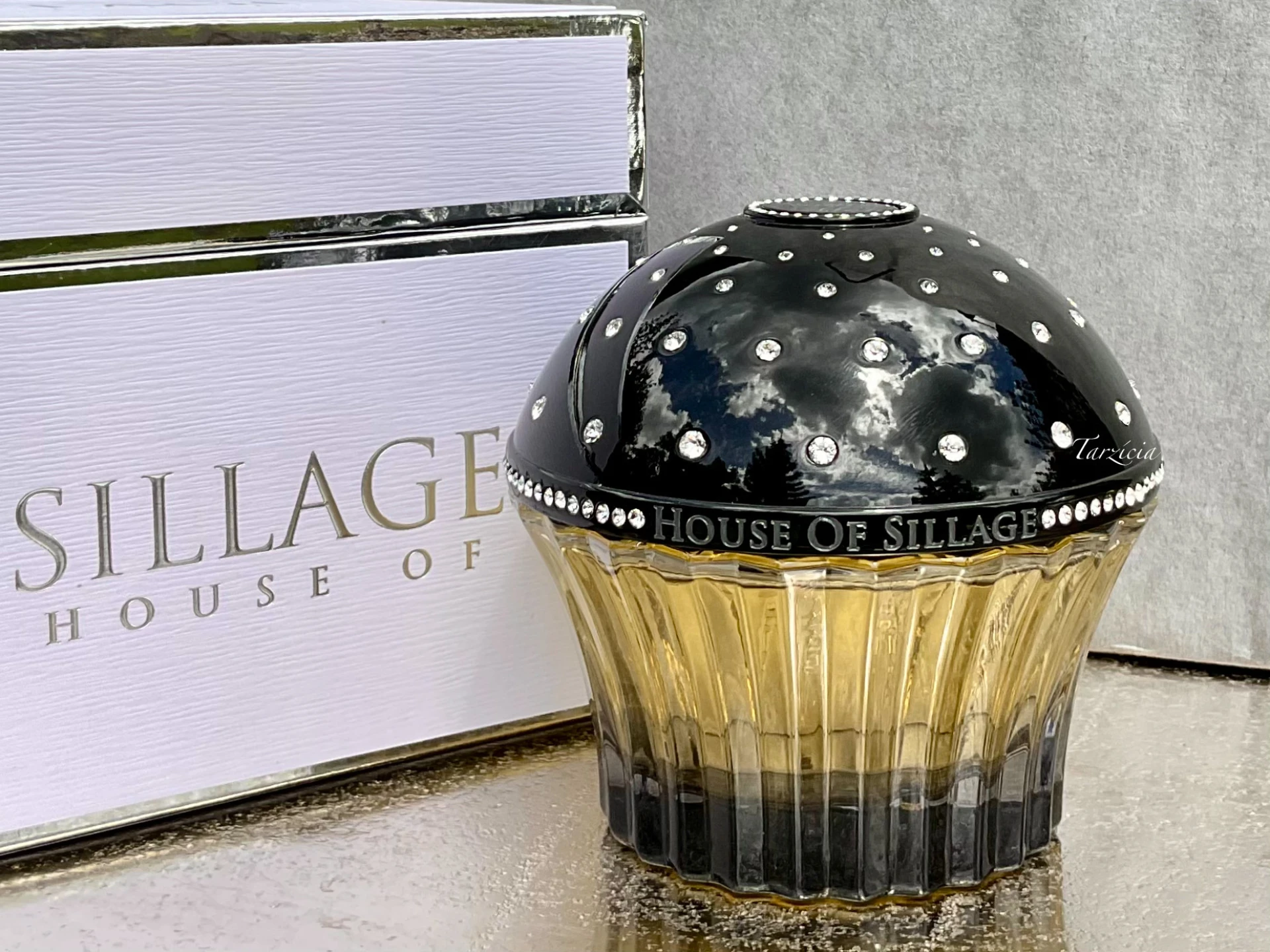 House of Sillage Nouez Moi 🖤
