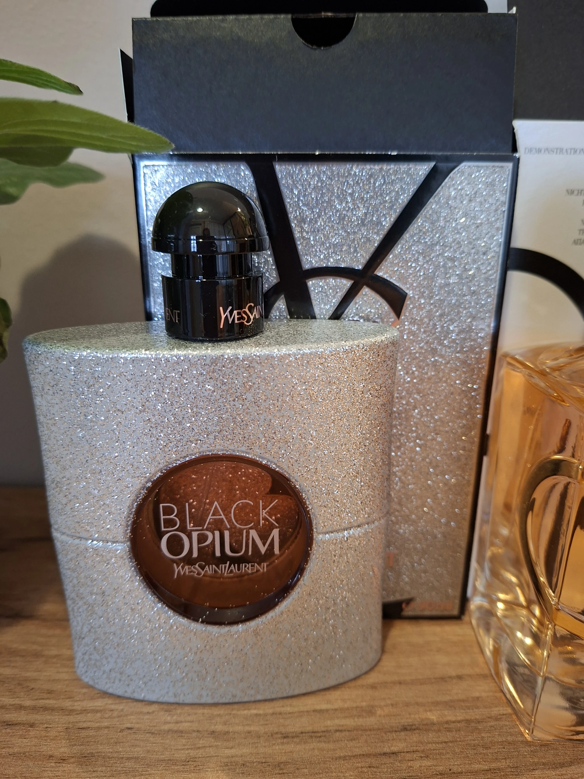 Yves Saint Laurent Black Opium Glitter ED
