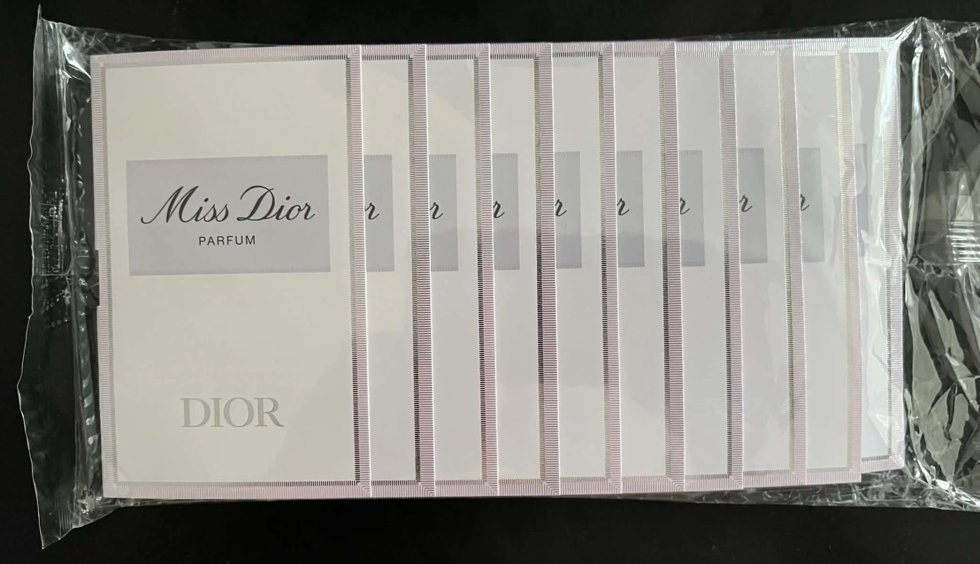 Dior Miss Dior Parfum illatminták 10 darabos szettben