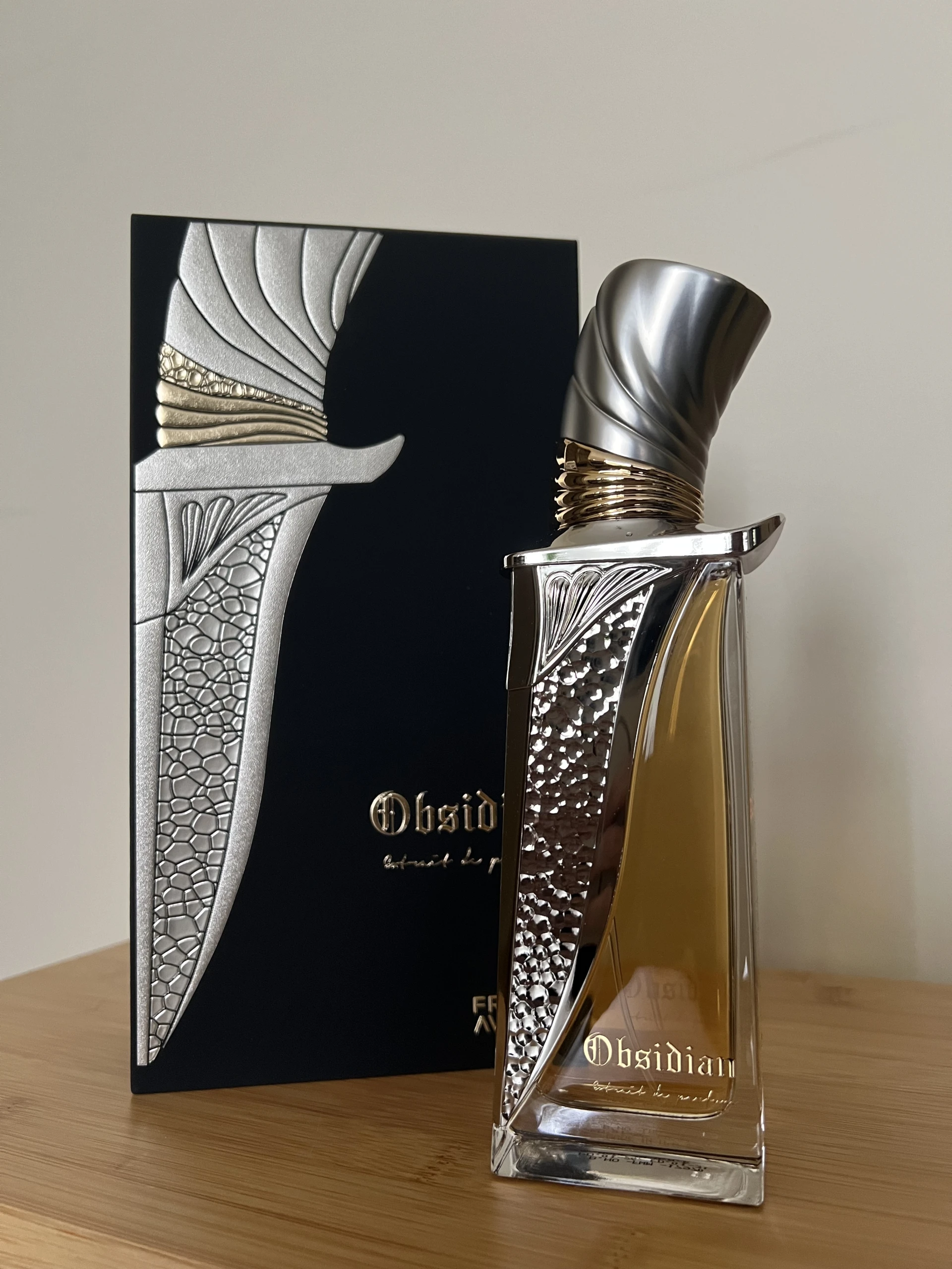 French Avenue Obsidian (Kilian Angel's Share On The Rocks)