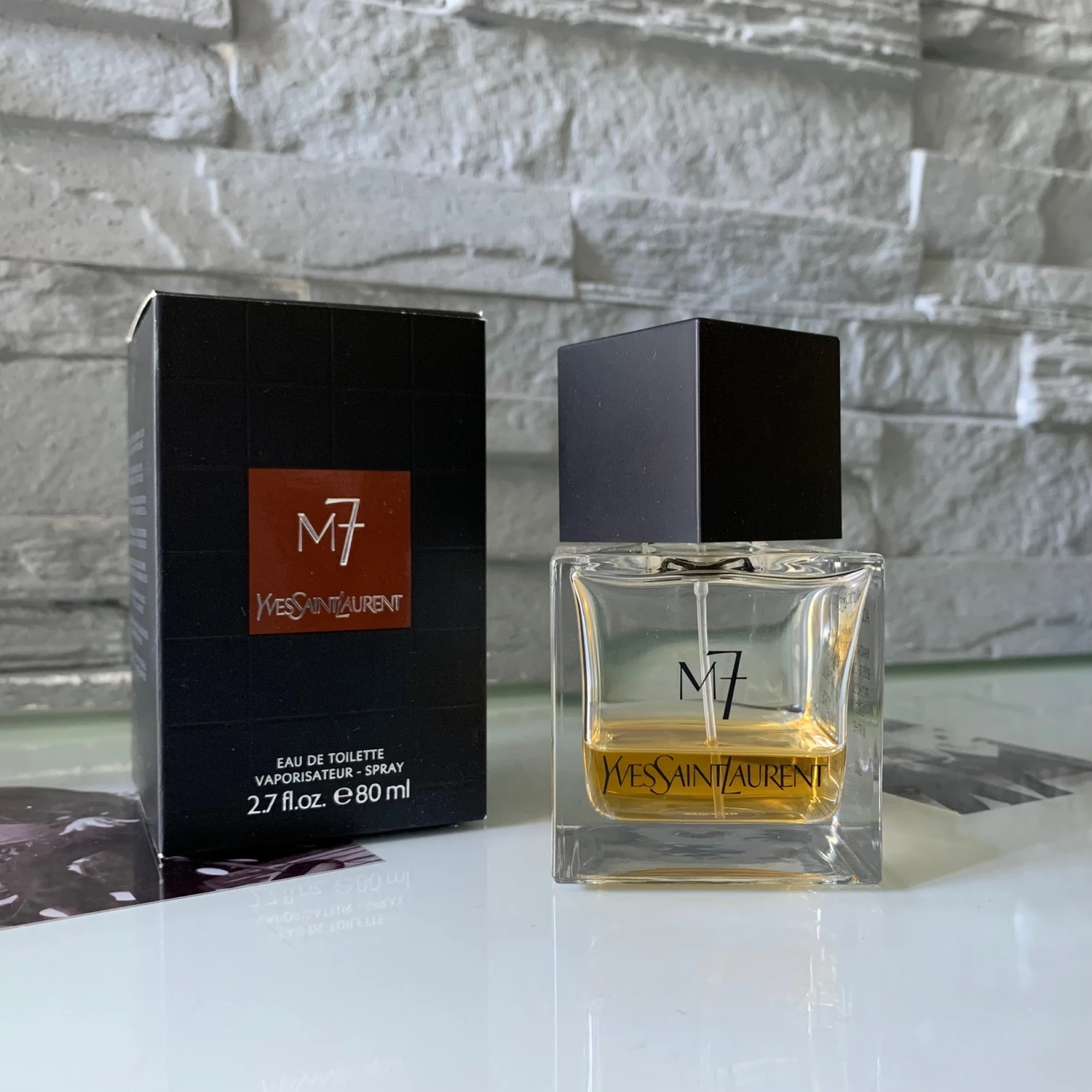 Yves Saint Laurent La Collection M7 Oud Absolu fújósok