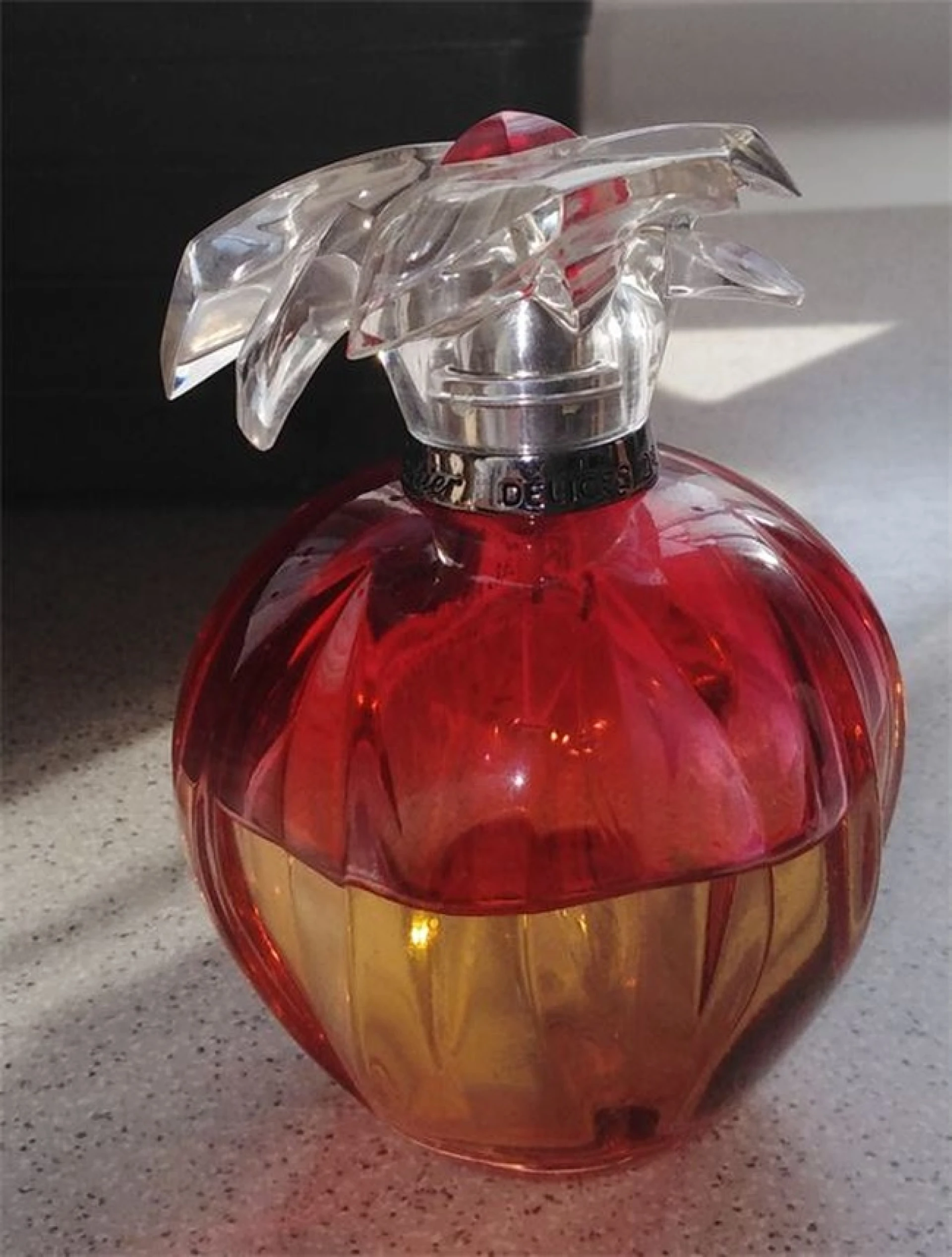 Cartier Delices parfüm eladó