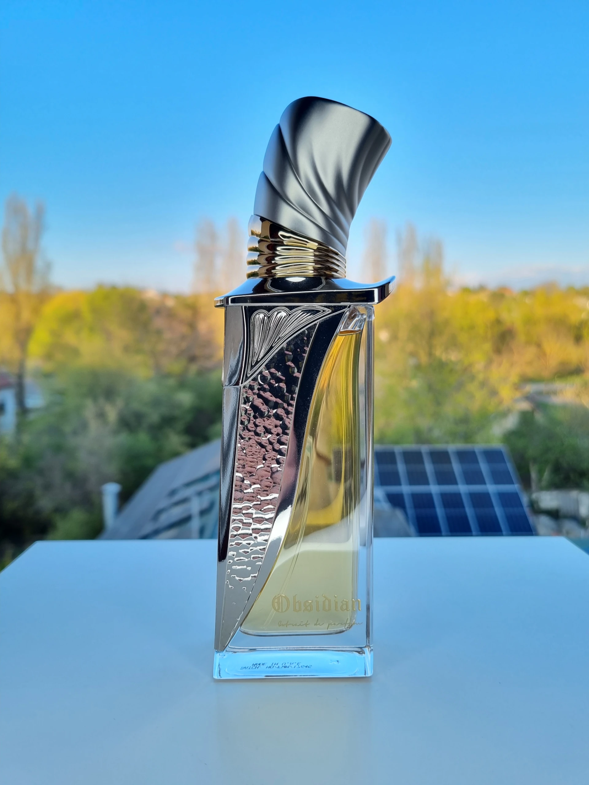 French Avenue – Obsidian Dekant