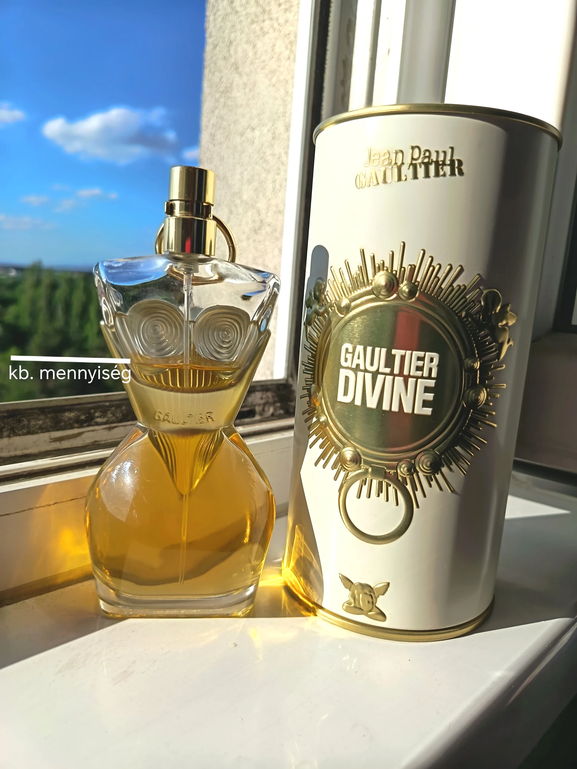 Gaultier Divine parfüm eladó! (kb ~ 70 ml)