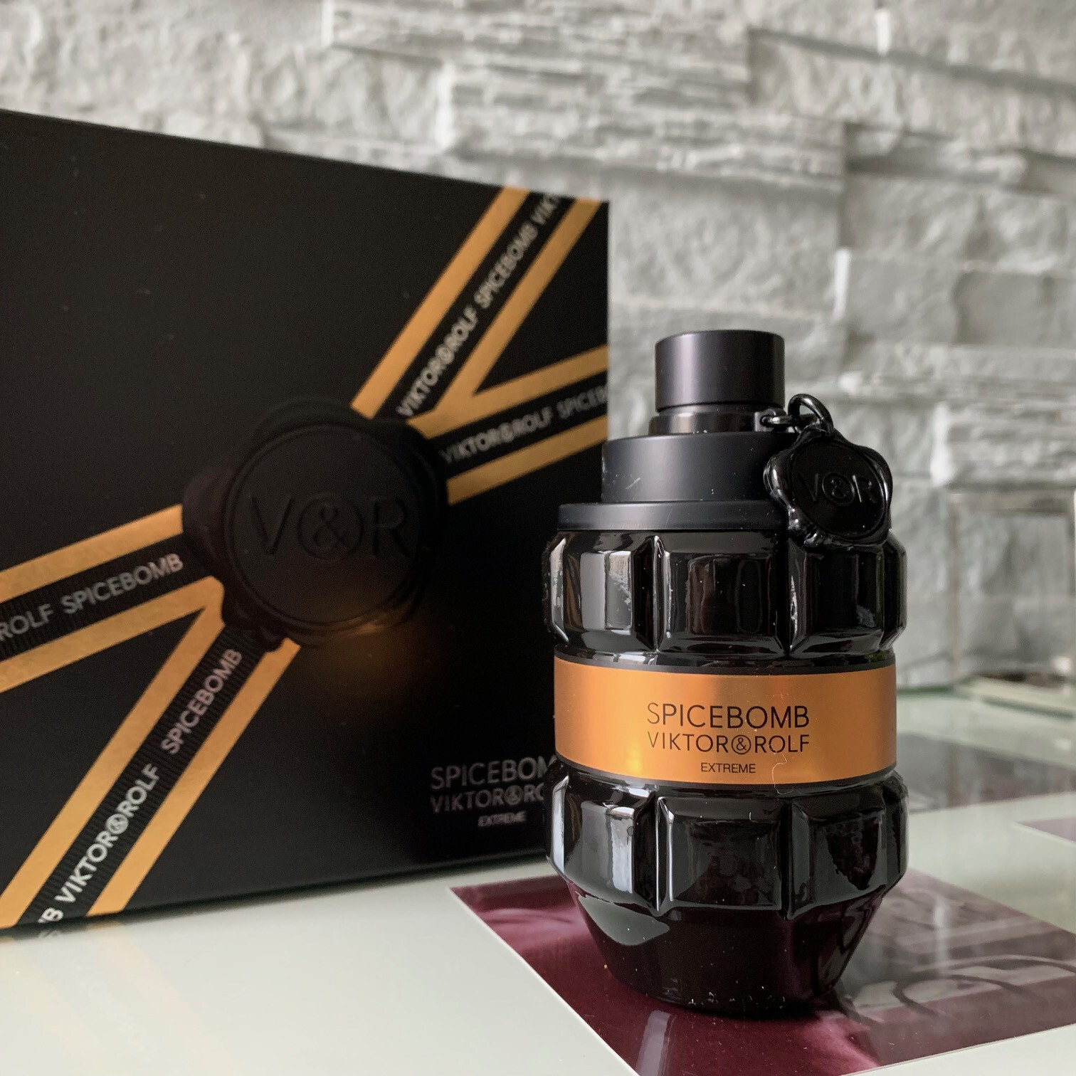 Viktor&Rolf Spicebomb Extreme EDP fújósok