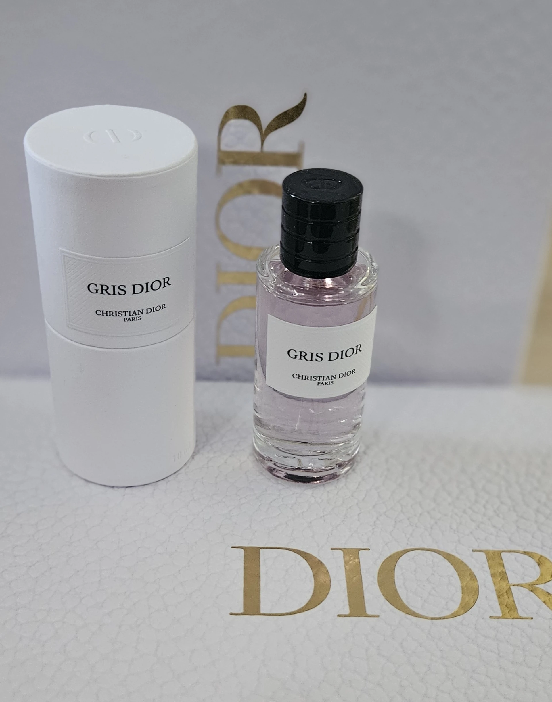 Gris Dior