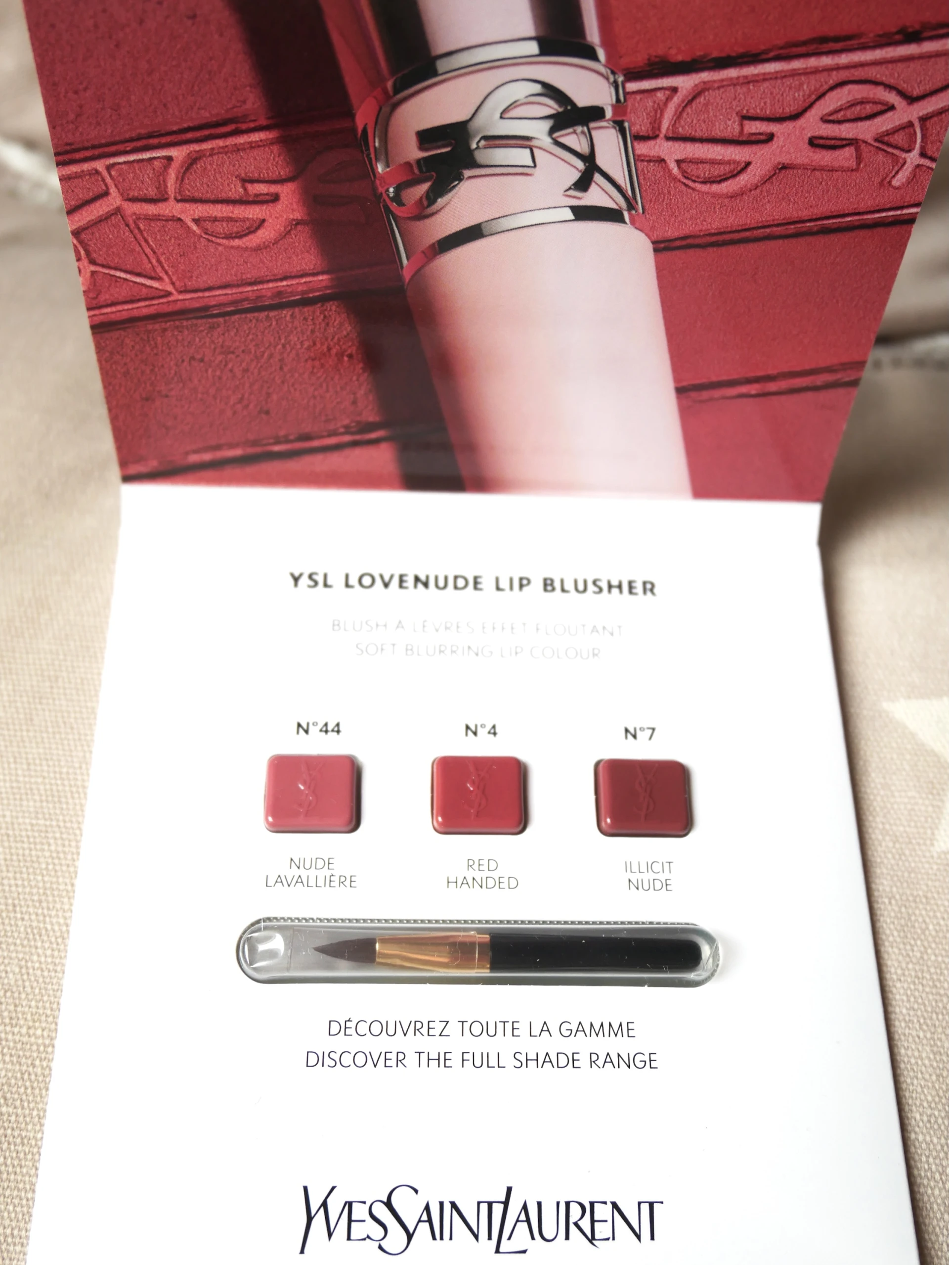 Yves Saint Laurent Lovenude Lip Blusher minták