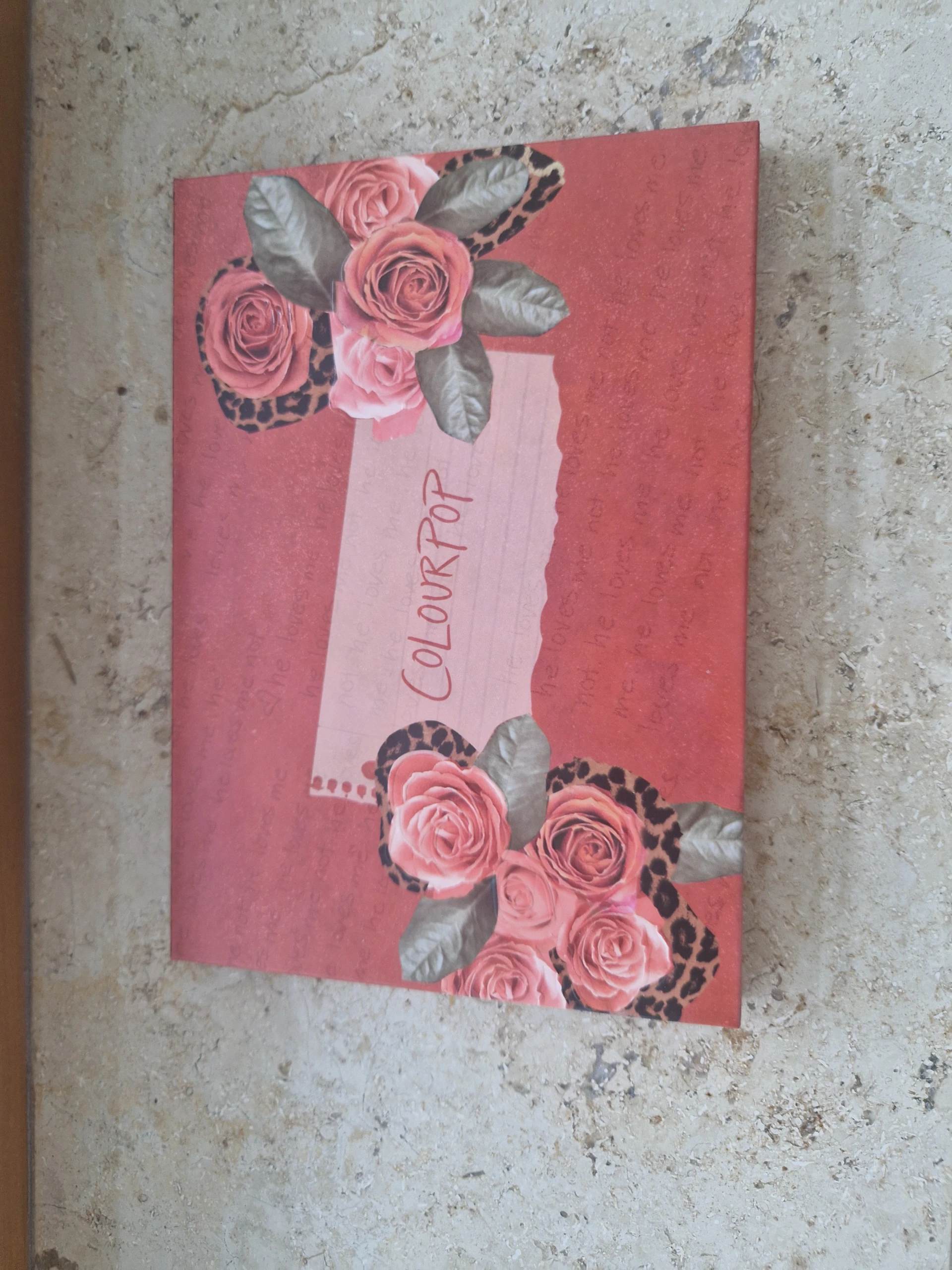 Colourpop pirosító paletta