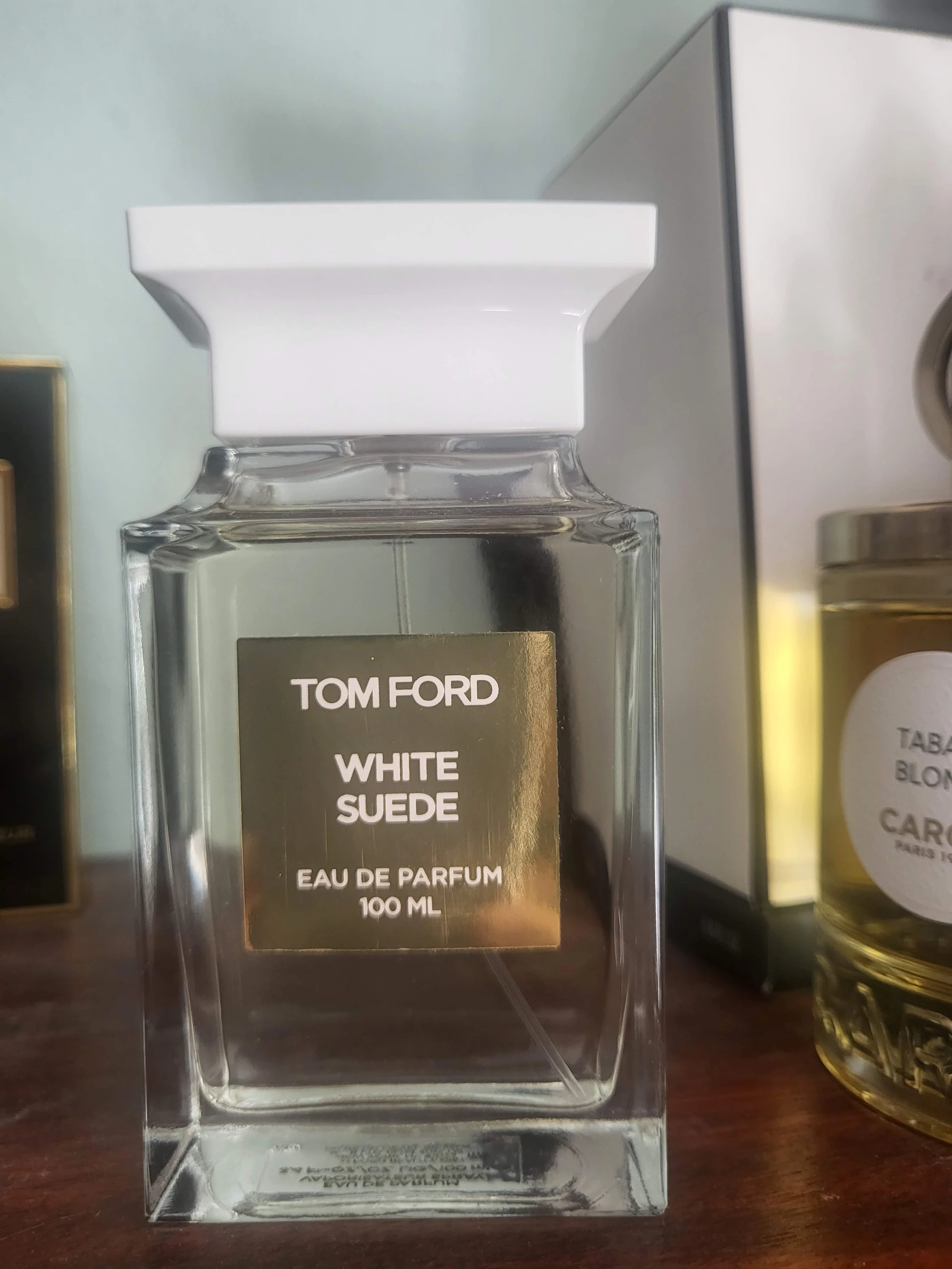 White Suede EDP fújós minta