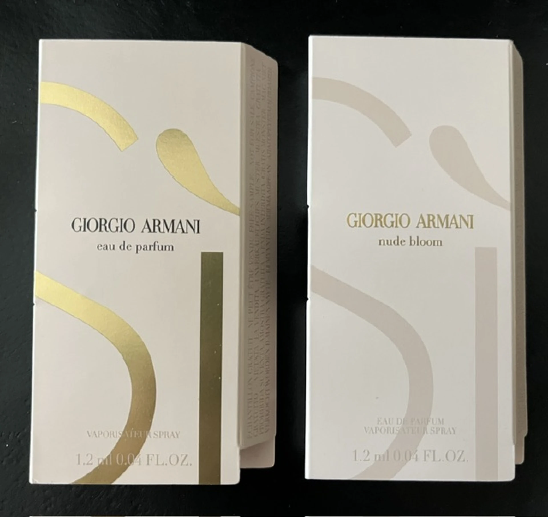 Giorgio Armani Sí Nude Bloom EDP és Armani Si EDP illatminták