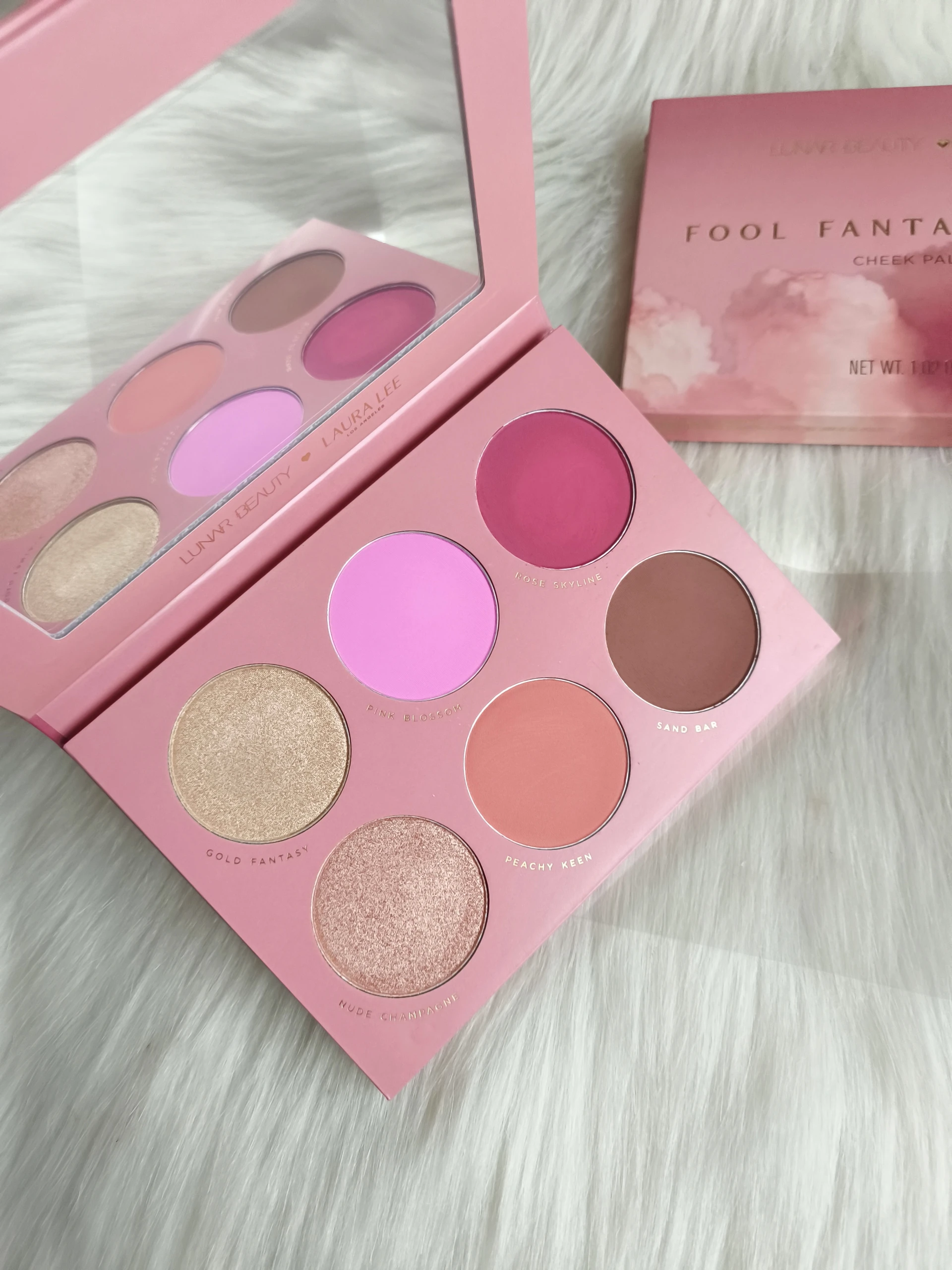 Lunar Beauty Blush paletta