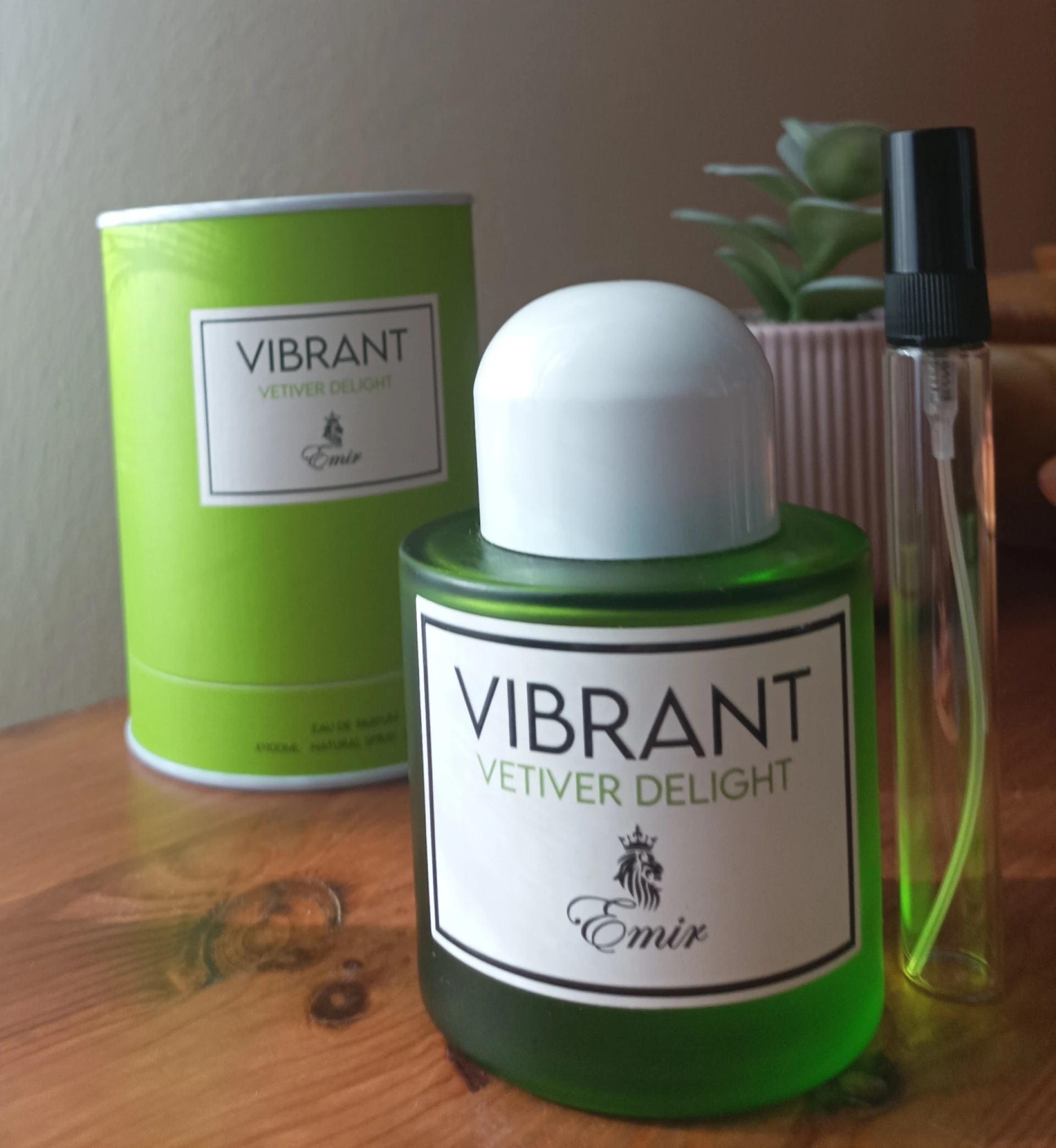 Paris Corner Emír Vibrant Vetiver Delight EDP