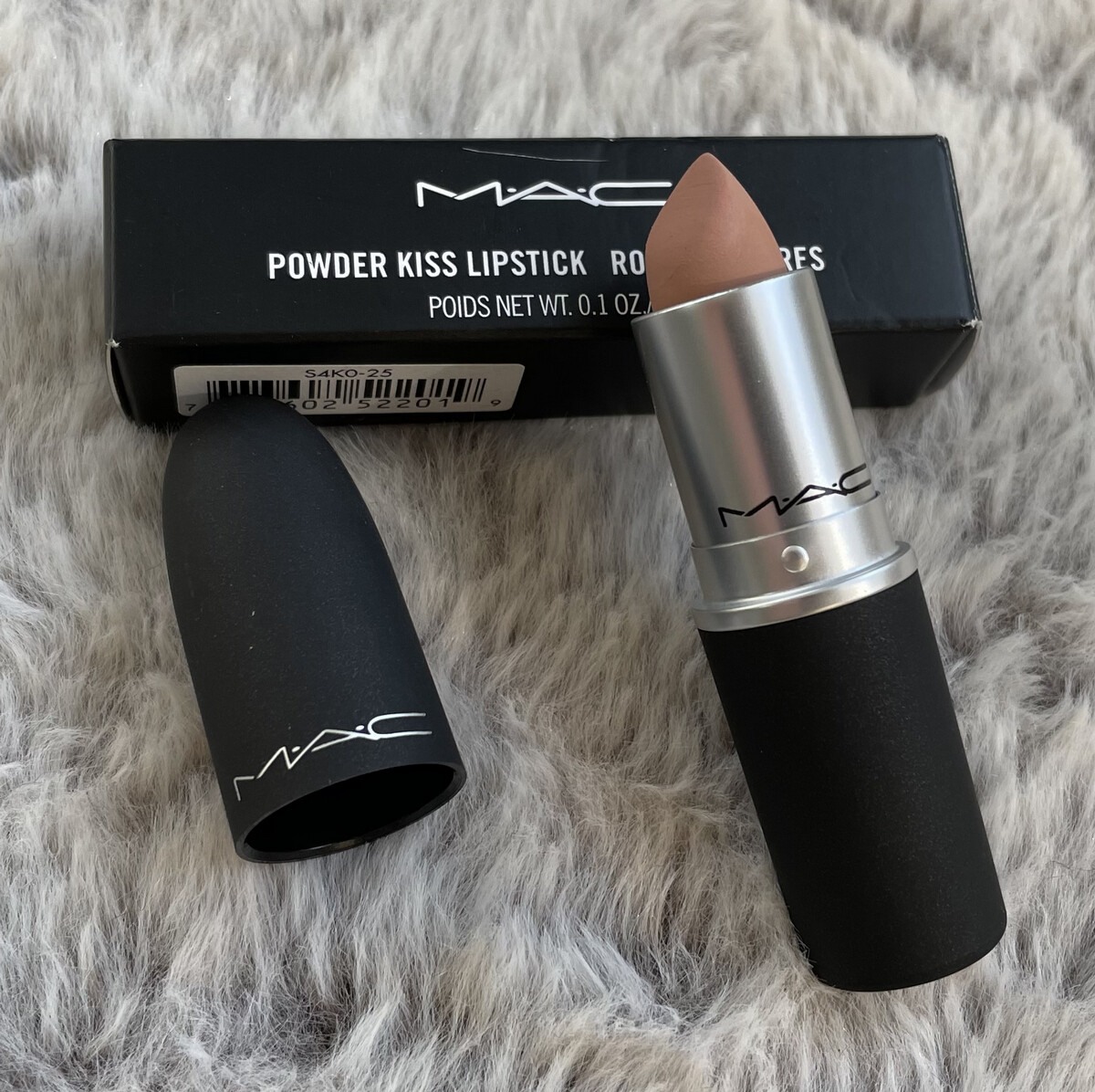 MAC Powder Kiss Rúzs - INFLUENTIALLY IT árnyalat