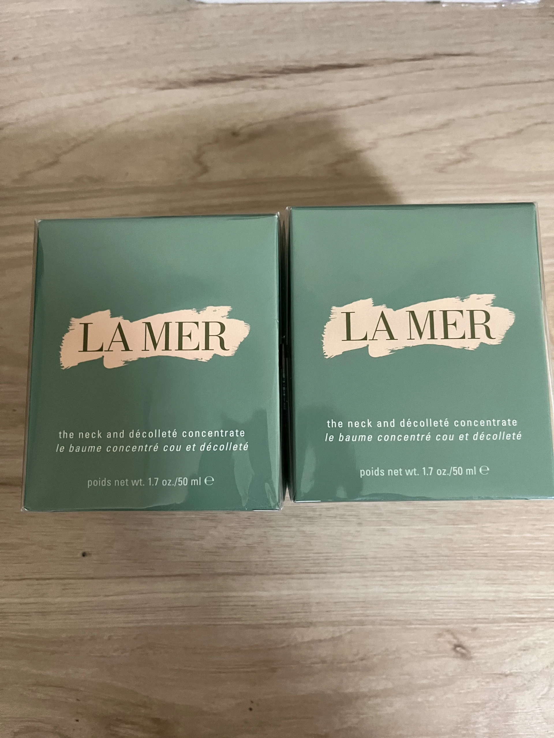 La Mer The Neck & Decollete Concentrate
