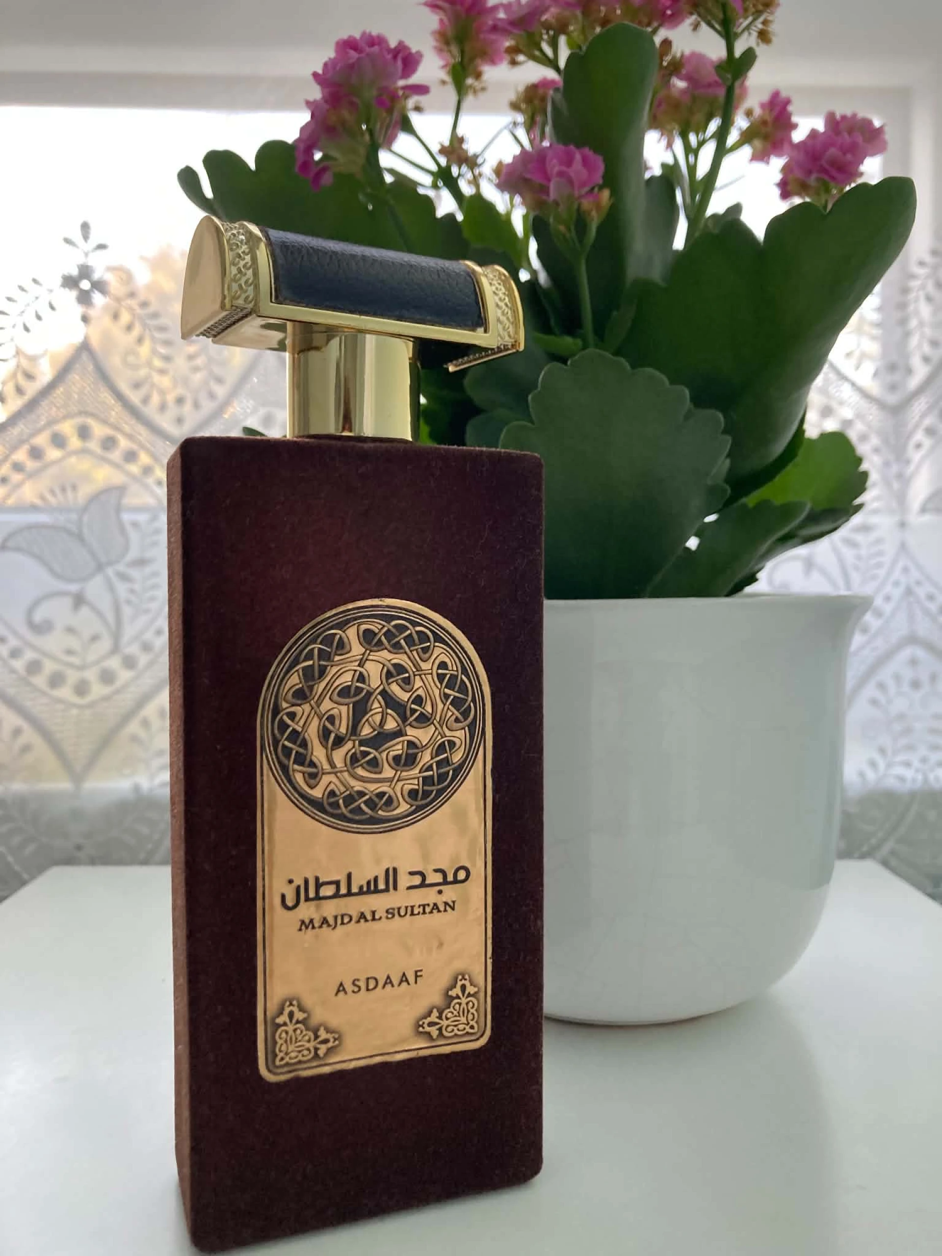 dekant - Lattafa Asdaaf Majd Al Sultan EDP