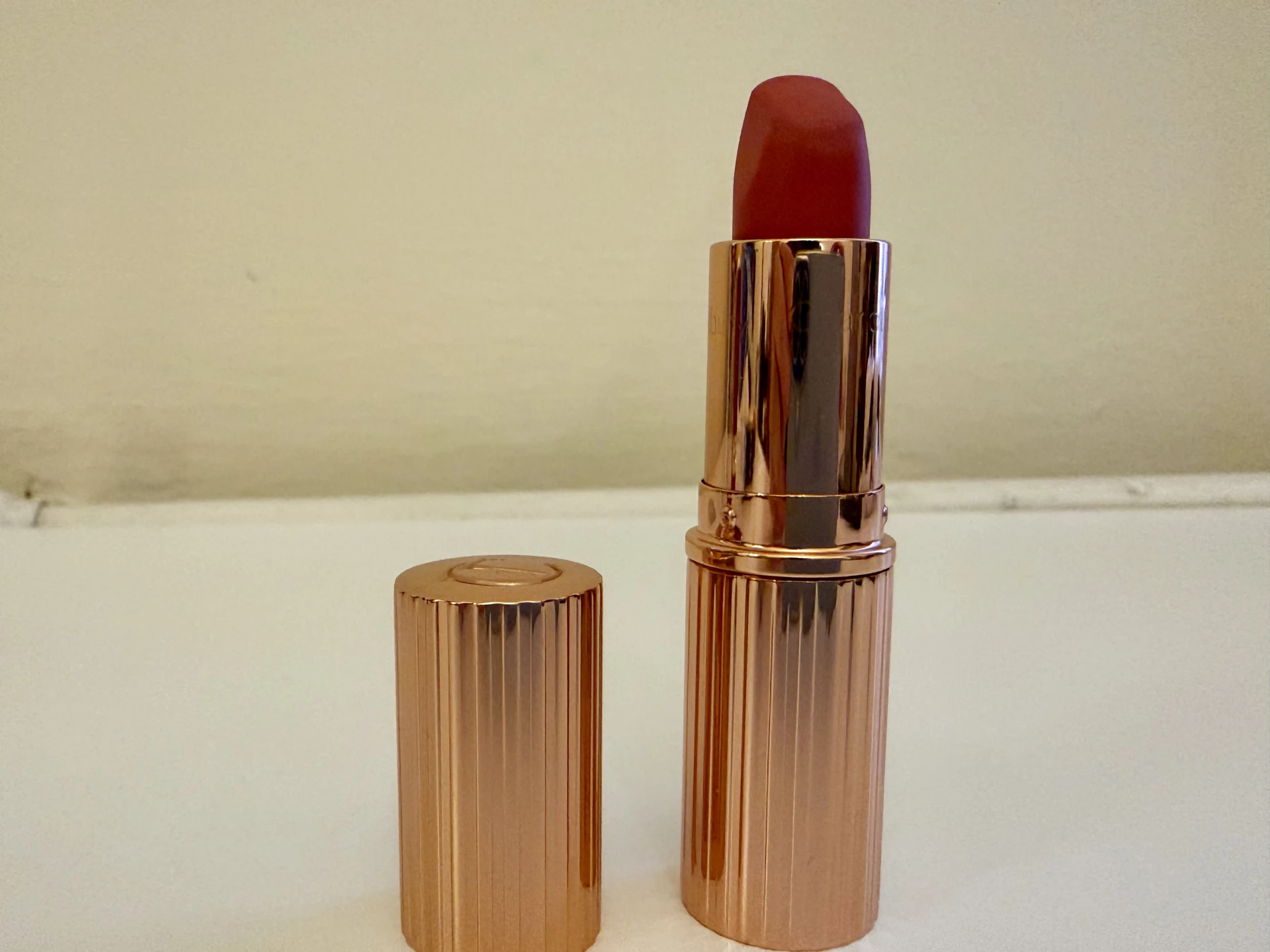 Charlotte Tilbury rúzs Sexy Sienna