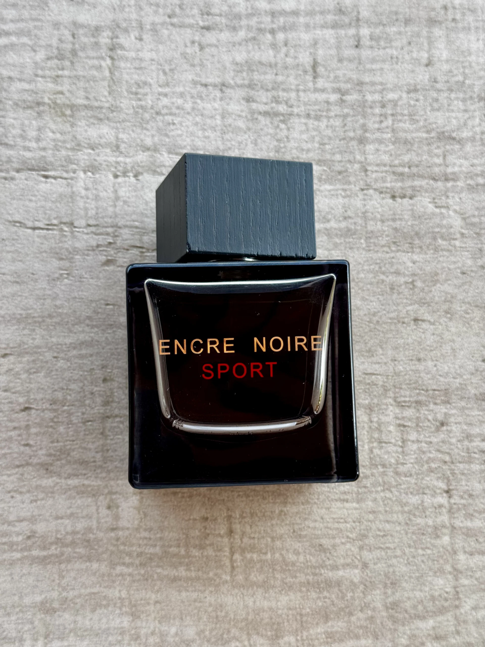 🍋 Fújósok! Lalique Encre Noire Sport