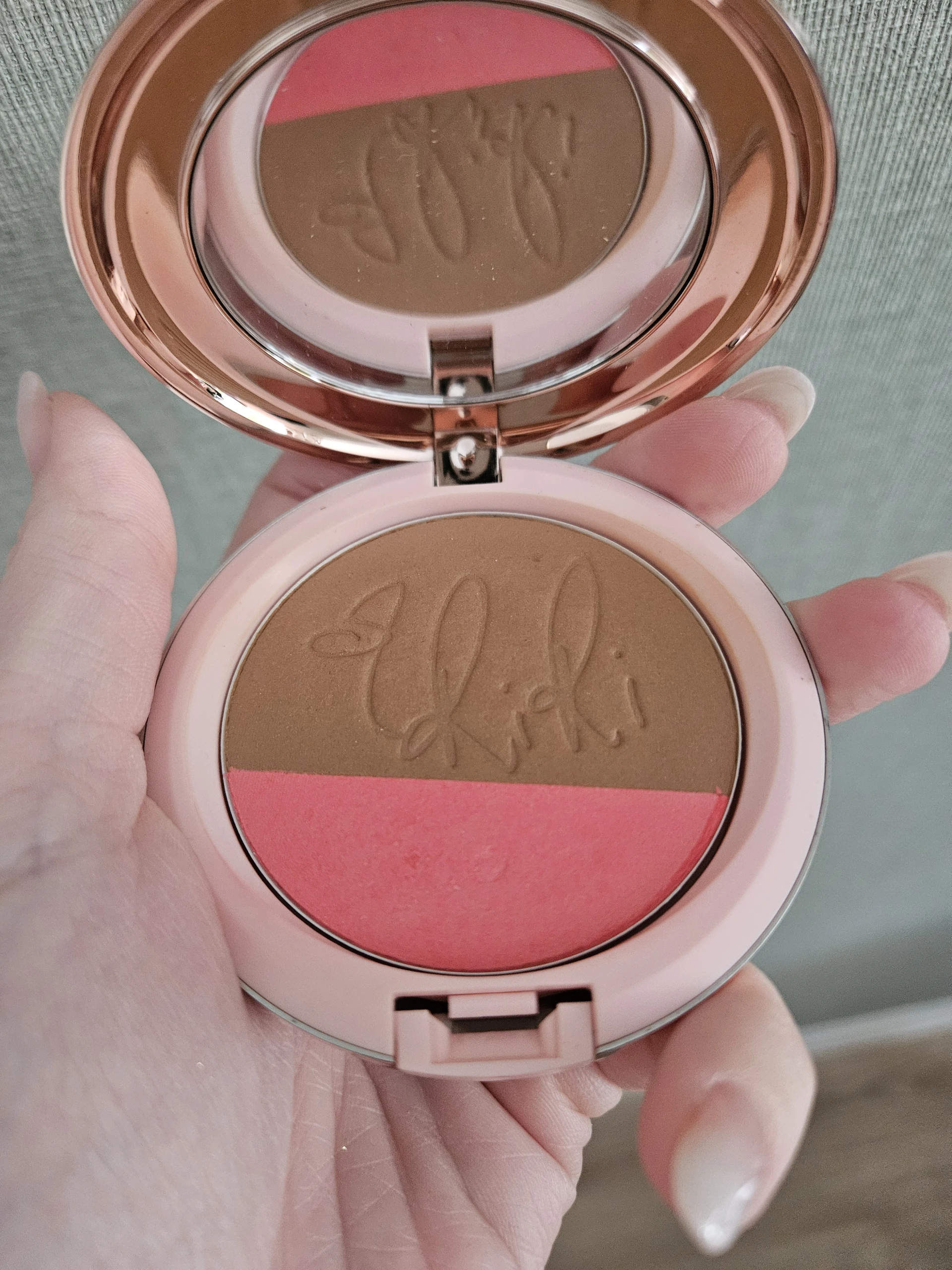 MAC Riri limitálr powder blush