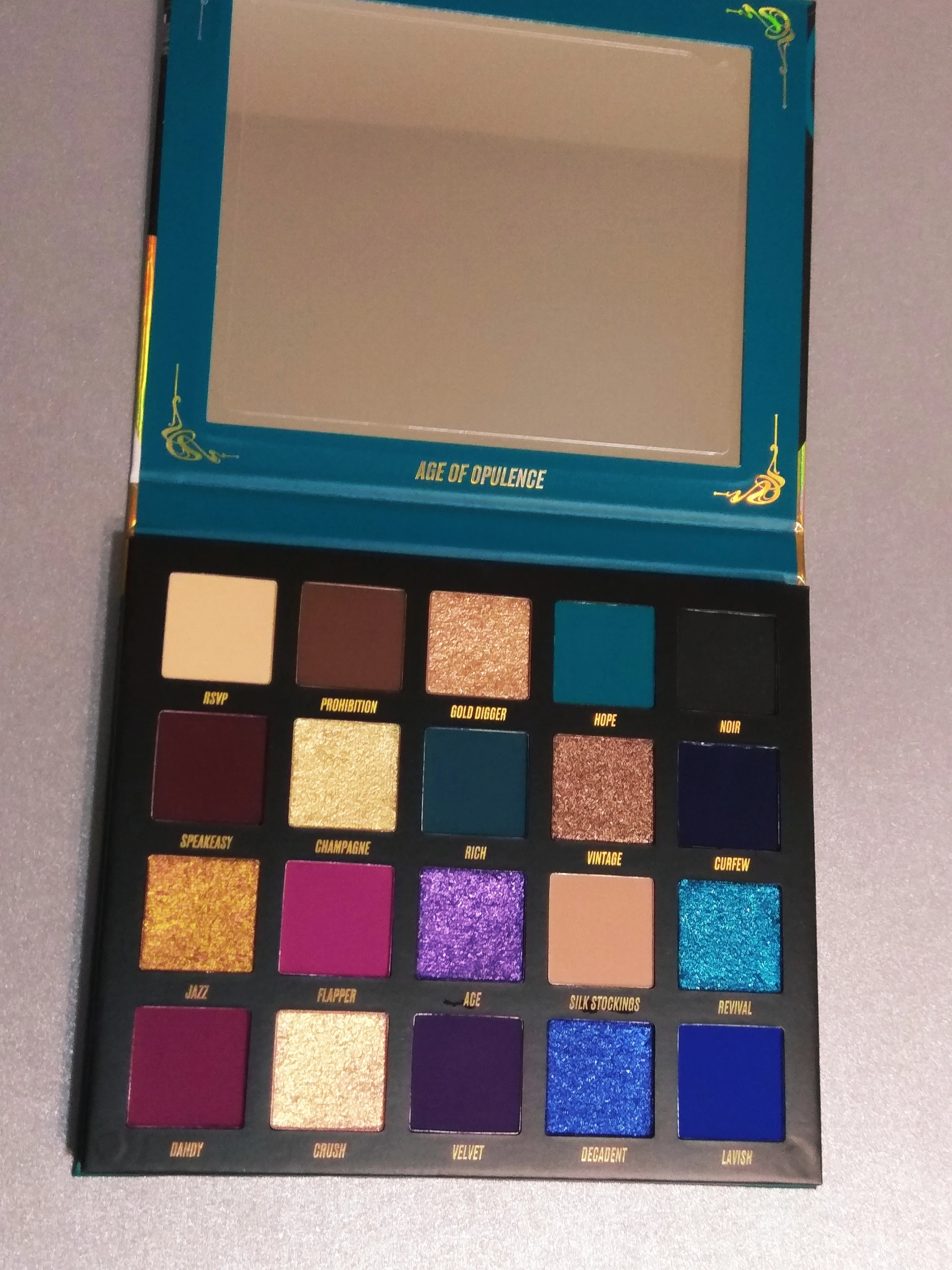Új Beauty Bay Age Of Opulence paletta