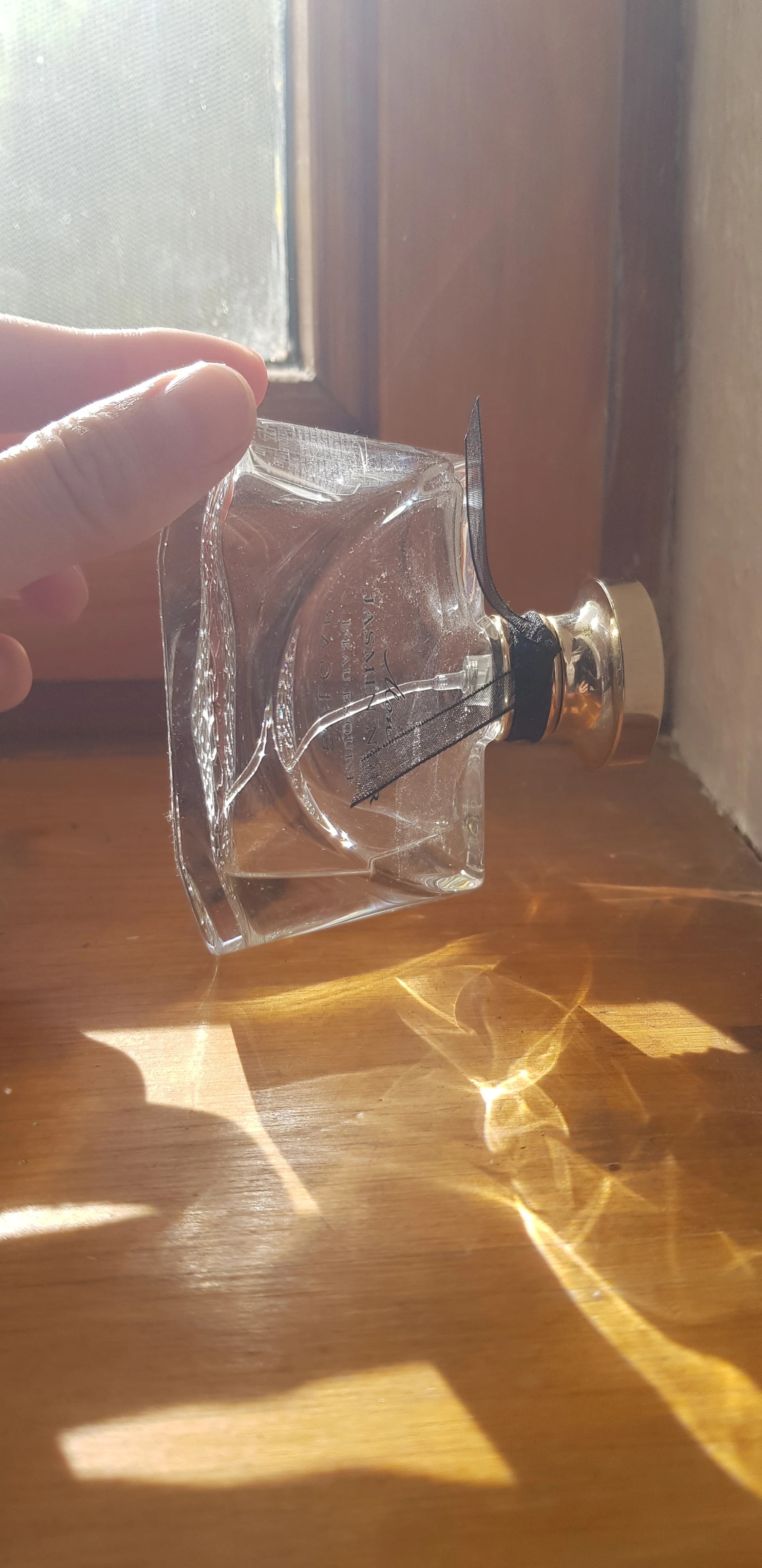 Mon Jasmin Noir L'eau Exquise EDT RITKASÁG! +Ajándék választható illatmintával :)