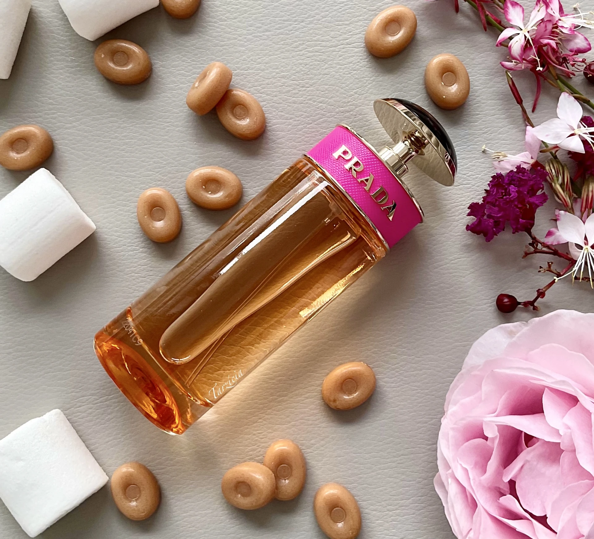 ÜVEGÉBEN IS! Prada Candy🍭
