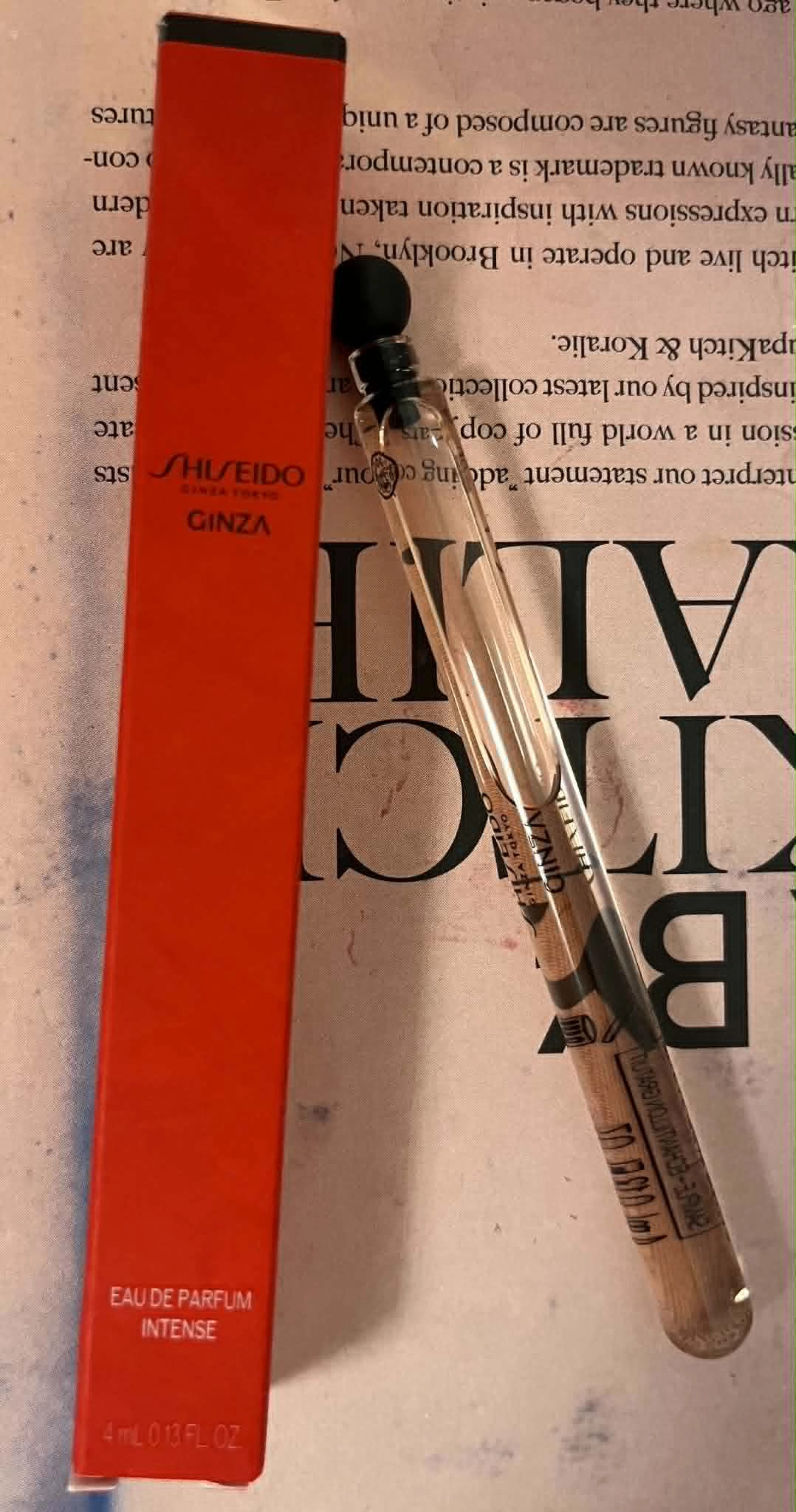 Shiseido Ginza Intense EDP változat, 4 ml gyári miniparfüm