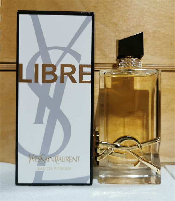 Yves Saint Laurent Libre EDP fújósok