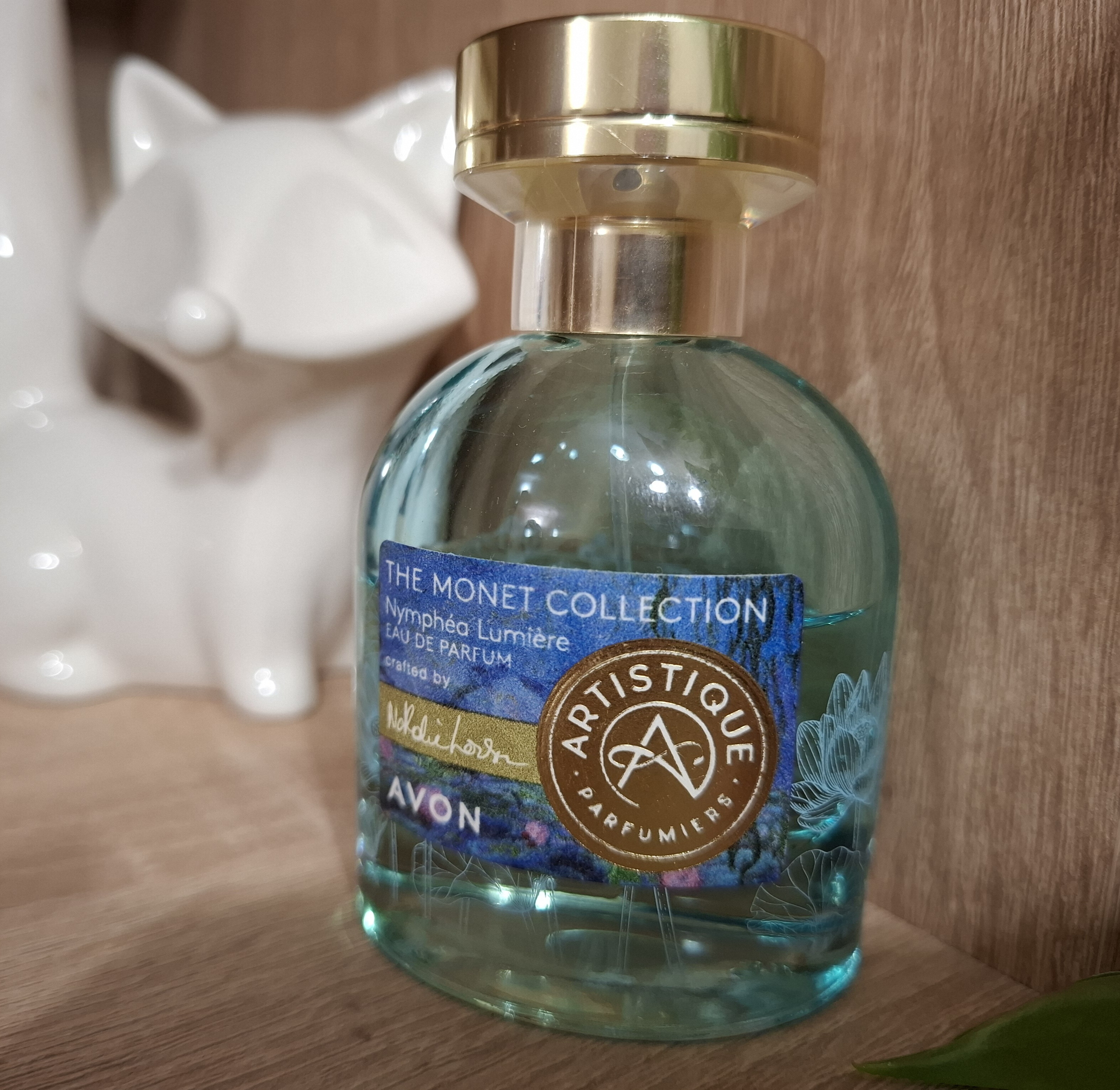 Avon Artistique Nymphea Lumiere EDP