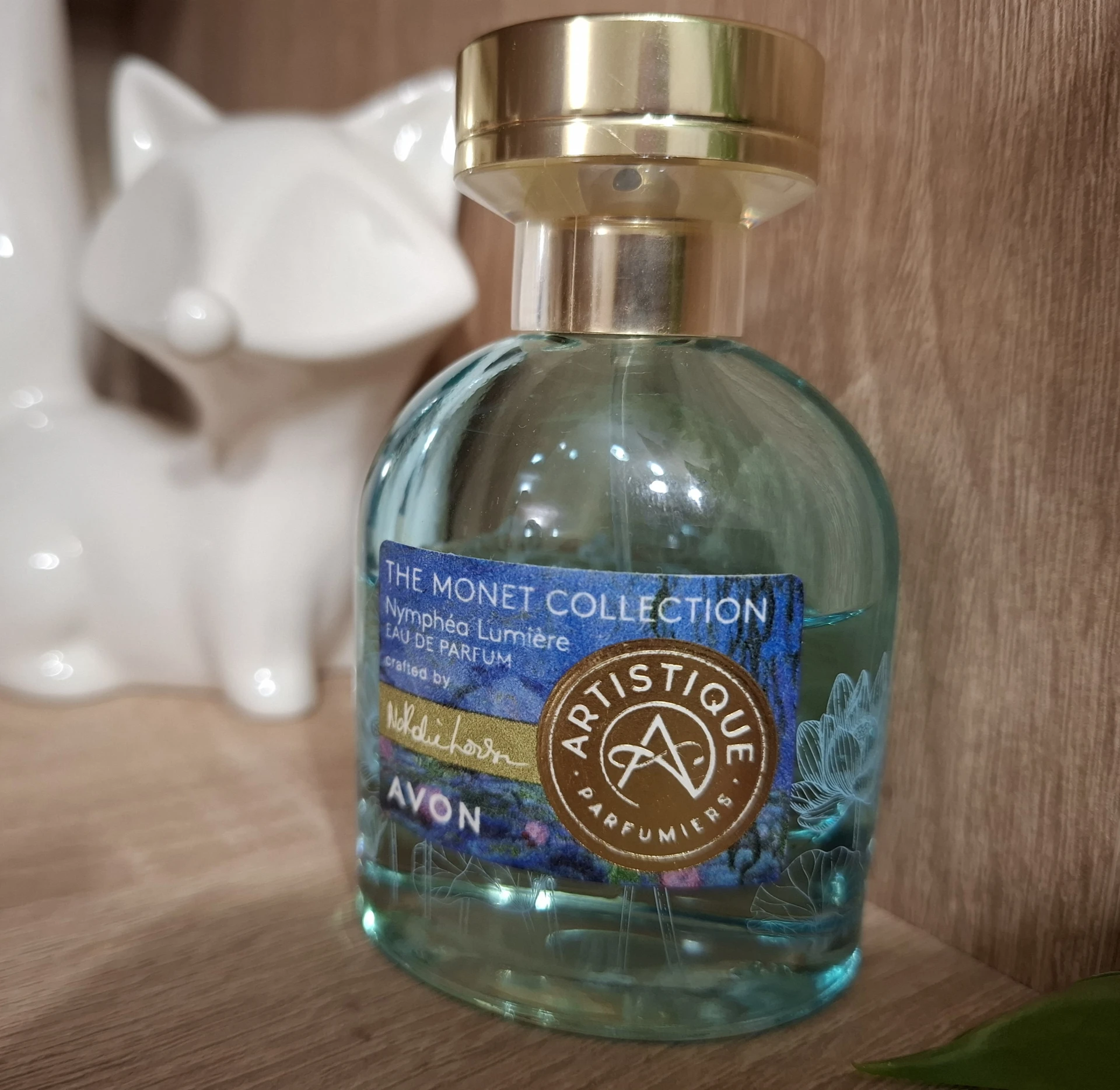 Avon Artistique Nymphea Lumiere EDP
