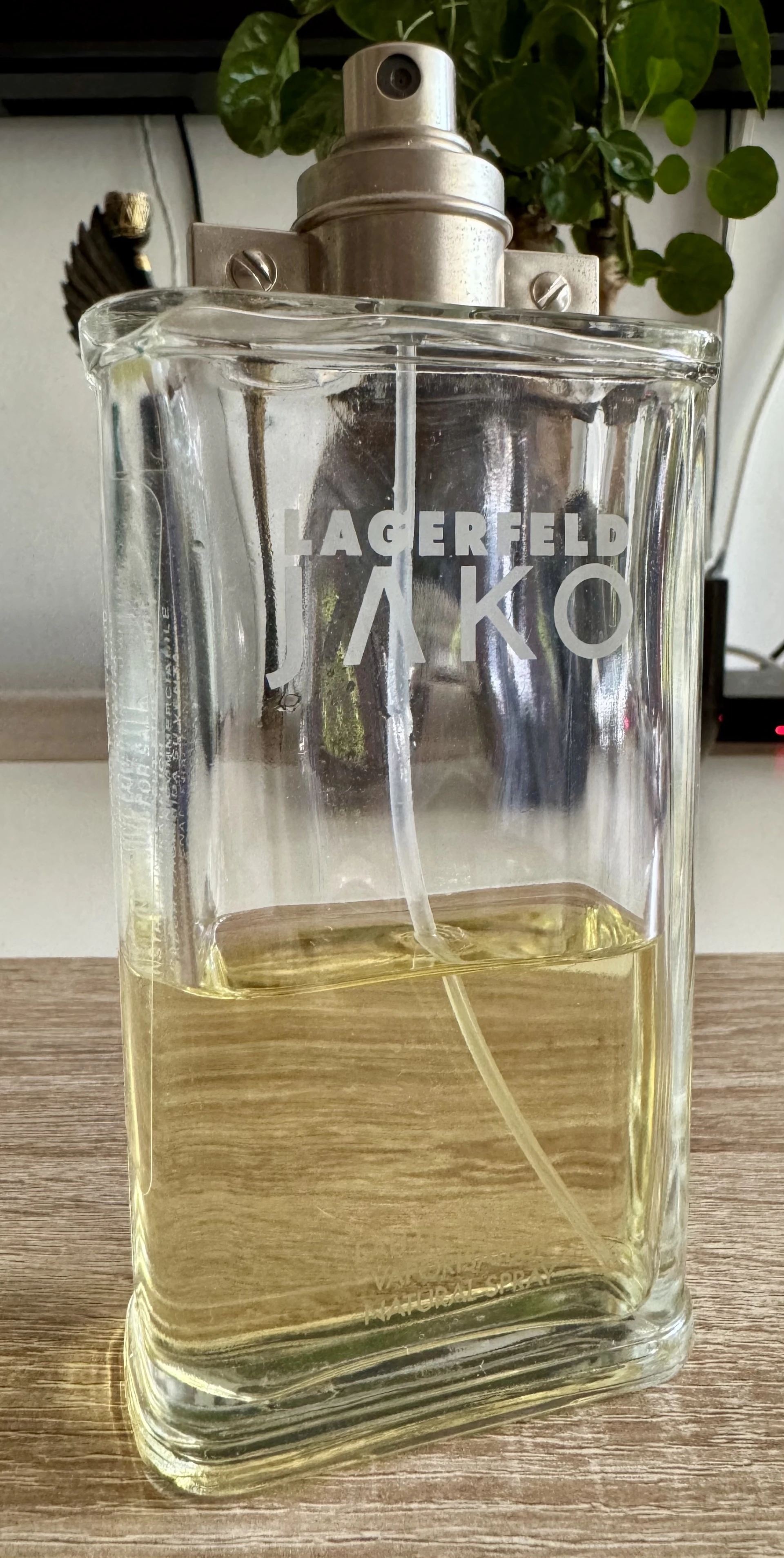 Üvegében, RITKA! Karl Lagerfeld Jako EDT