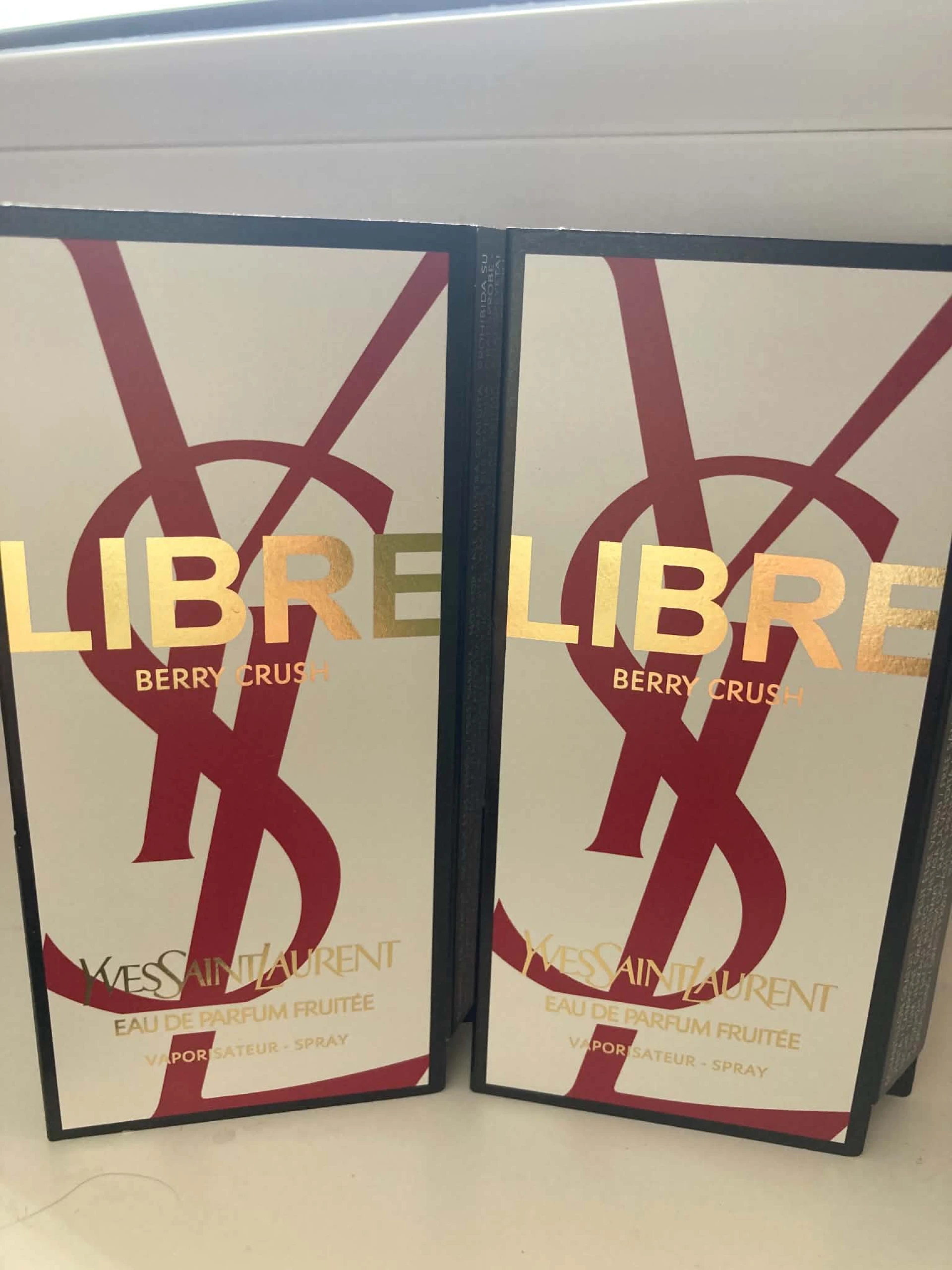 Yves Saint Laurent Libre Berry Crush minták