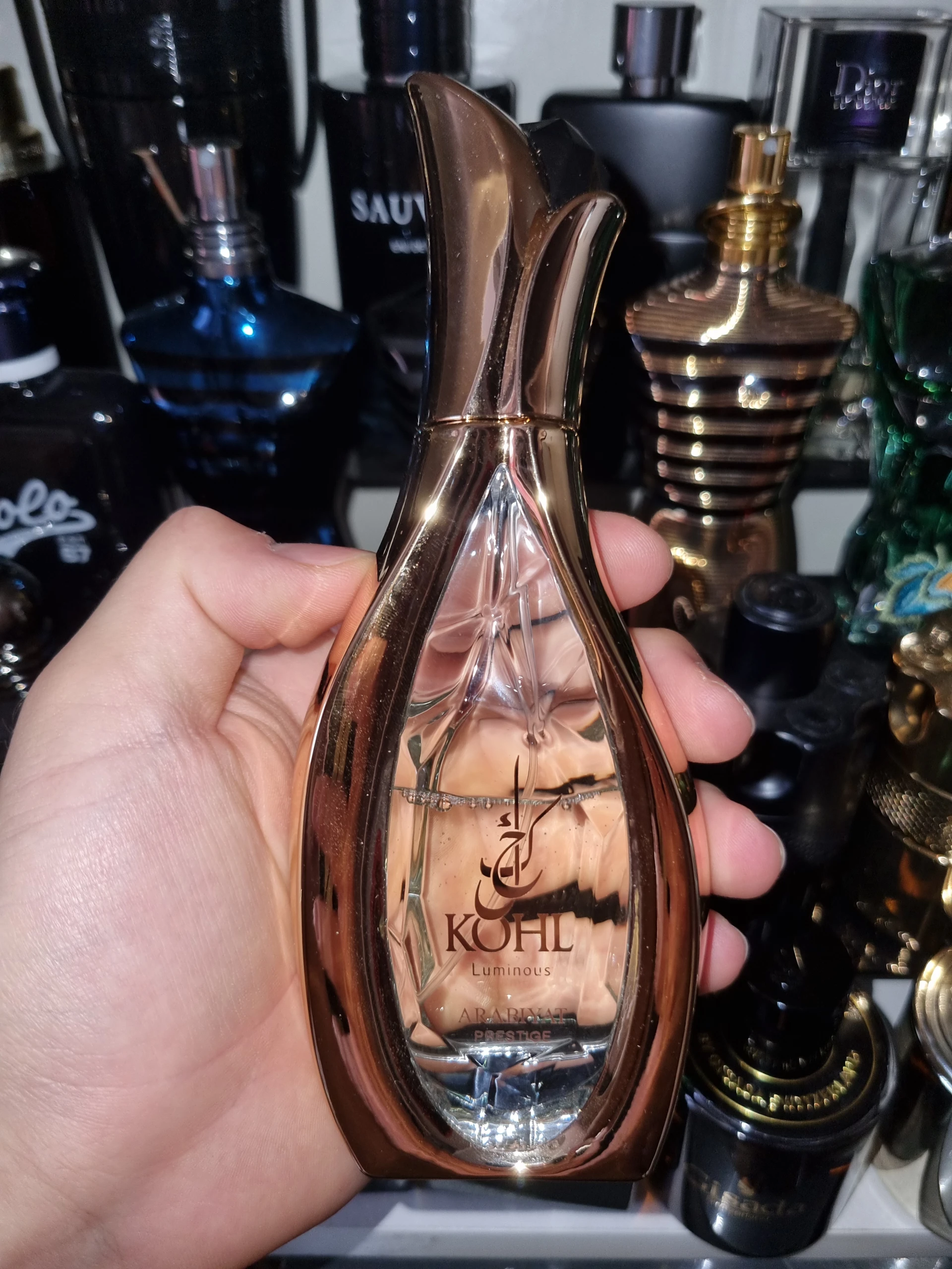 Arabiyat Prestige – Kohl Luminous Dekant