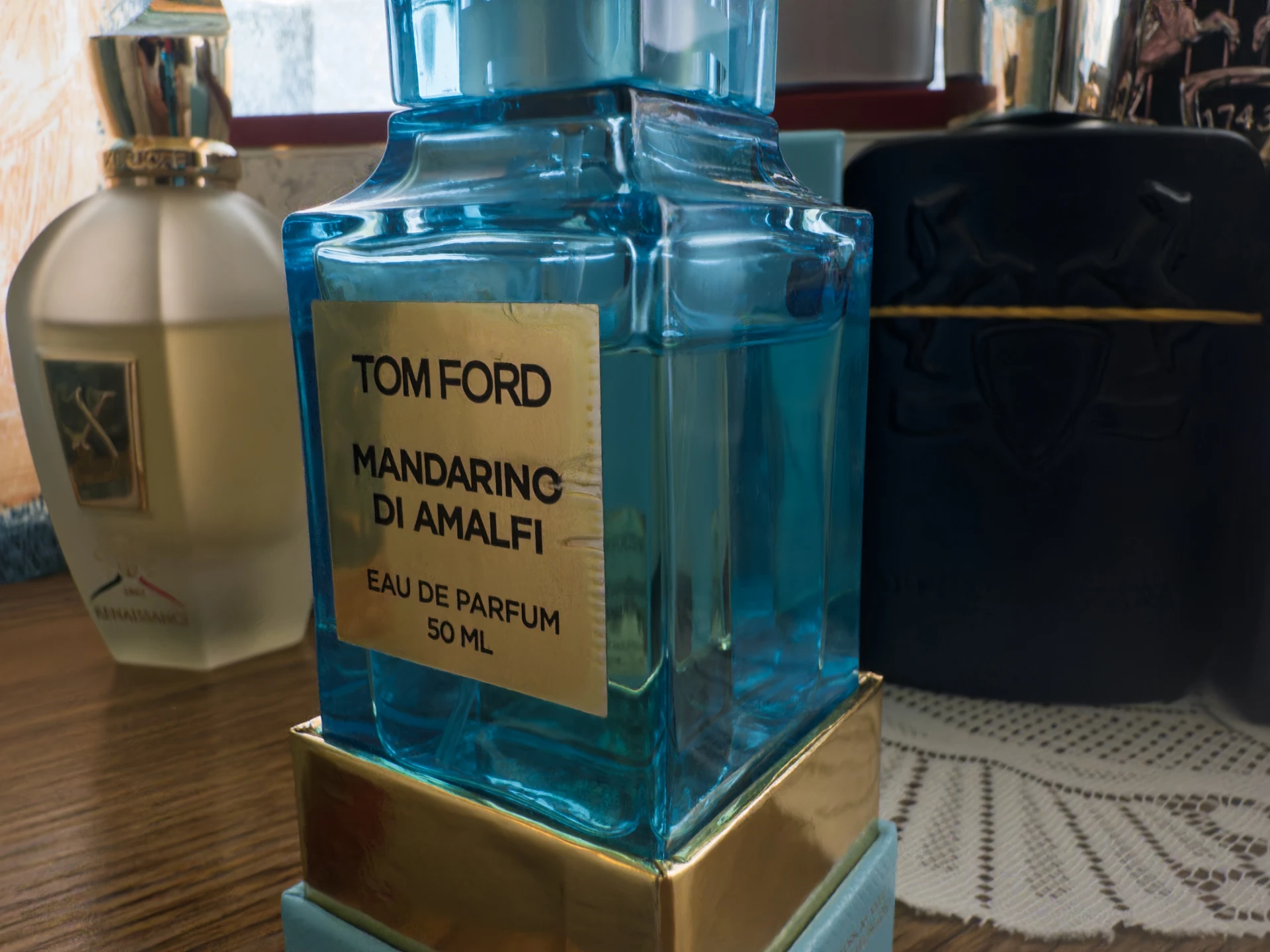 Tom Ford Mandarino di Amalfi dobozában