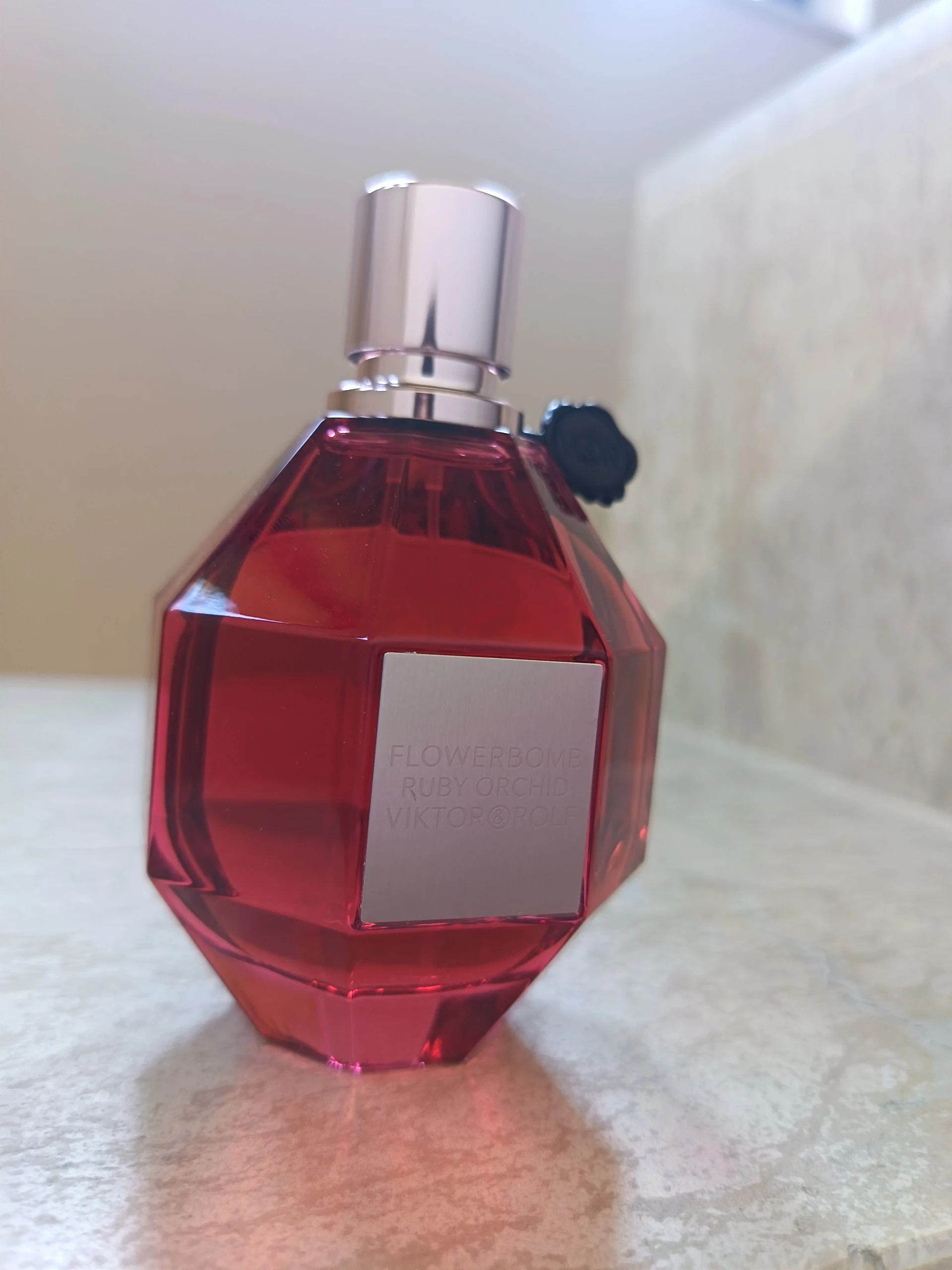V&R Flowerbomb Ruby Orchid