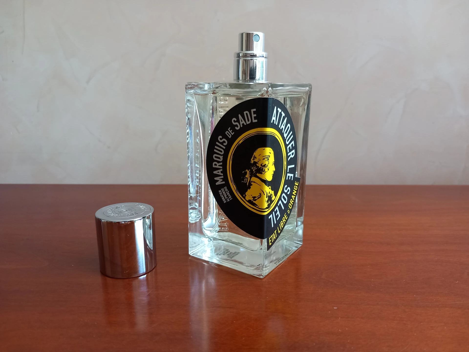 Etat Libre d'Orange Attaquer le Soleil Marquis de Sade eau de parfum