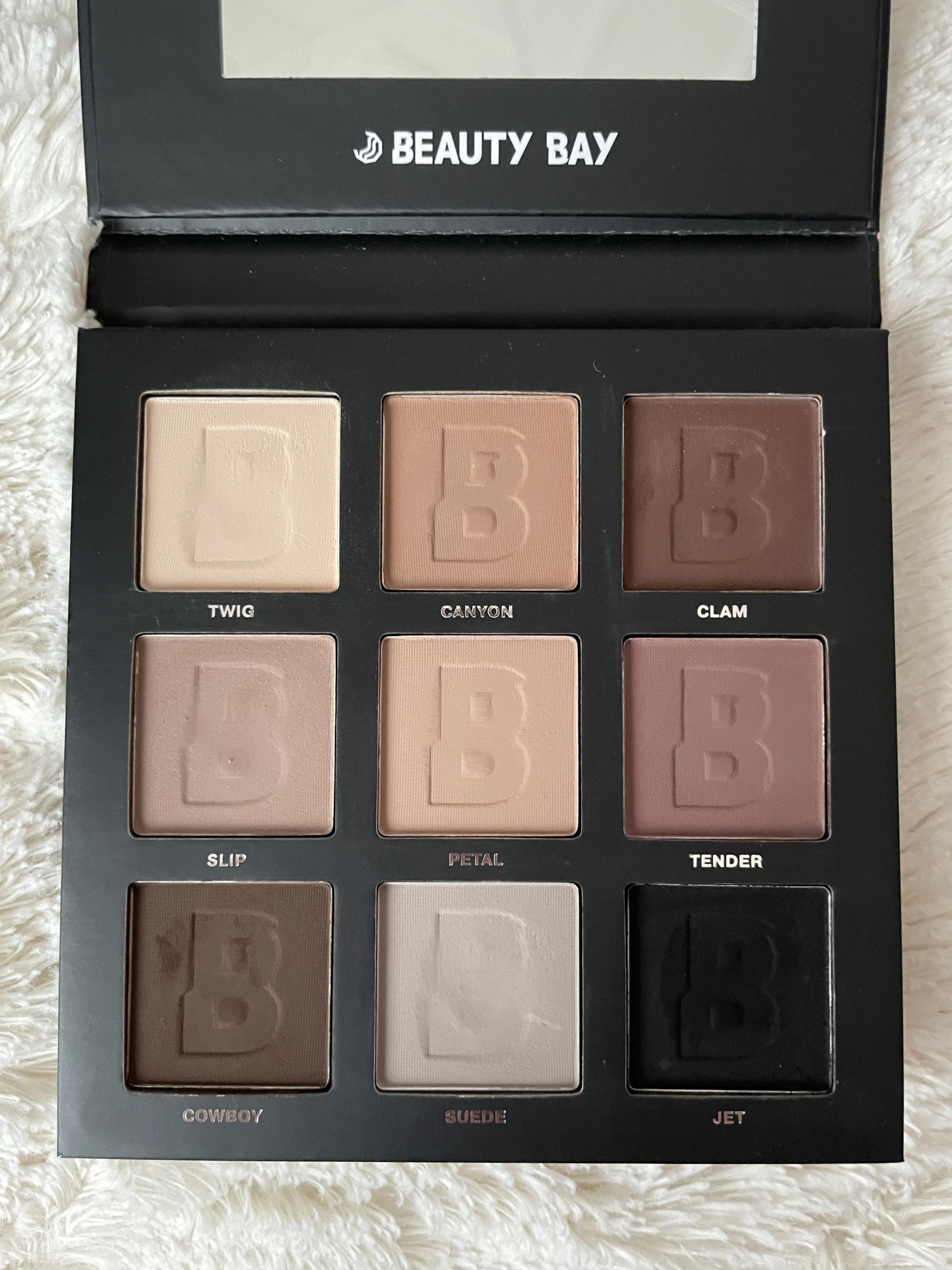 Neutral 9 Colour Palette