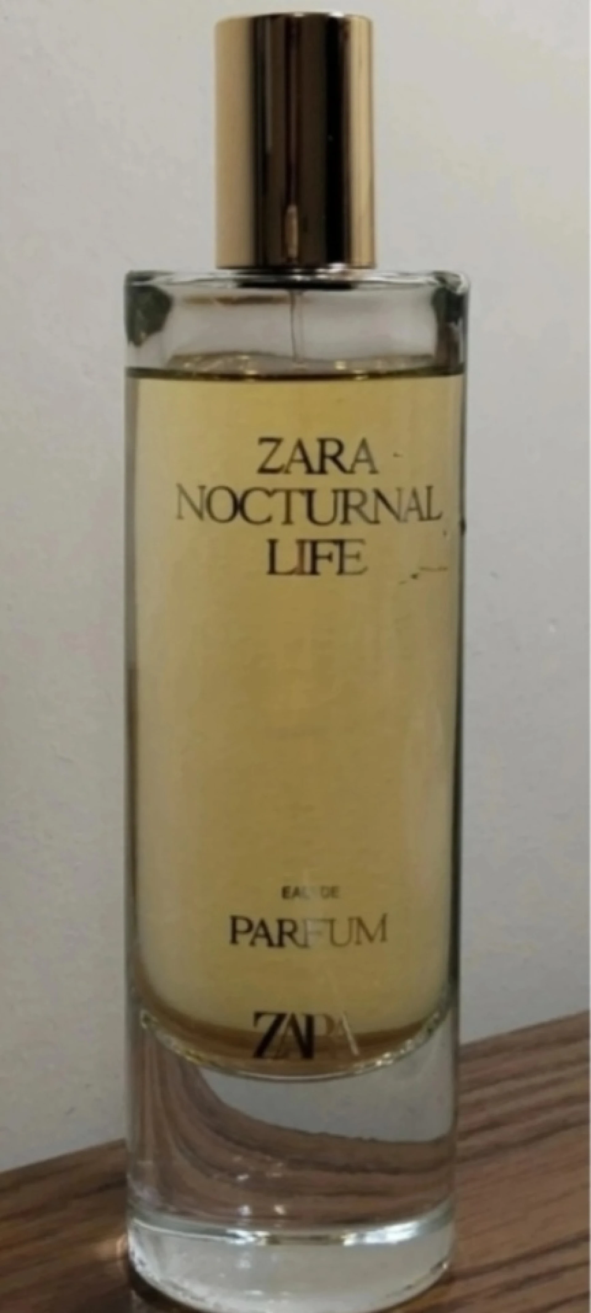 RITKA ! Zara Nocturnal Life EDP üvegében