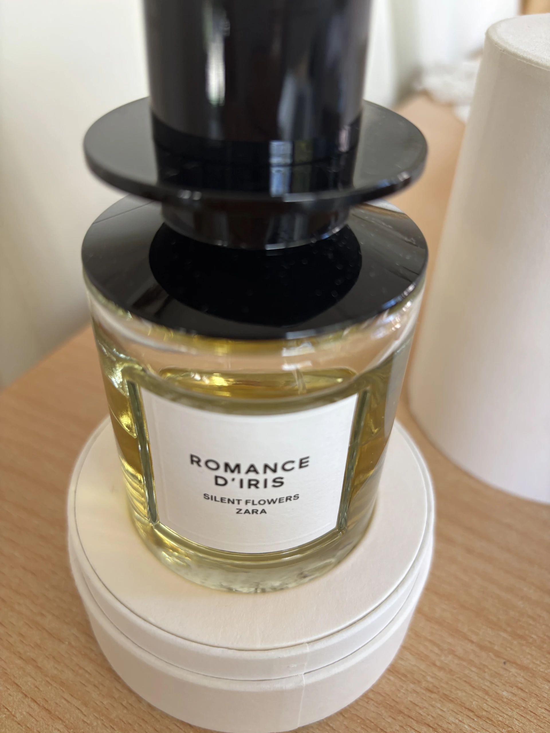 Zara Romance D'Iris