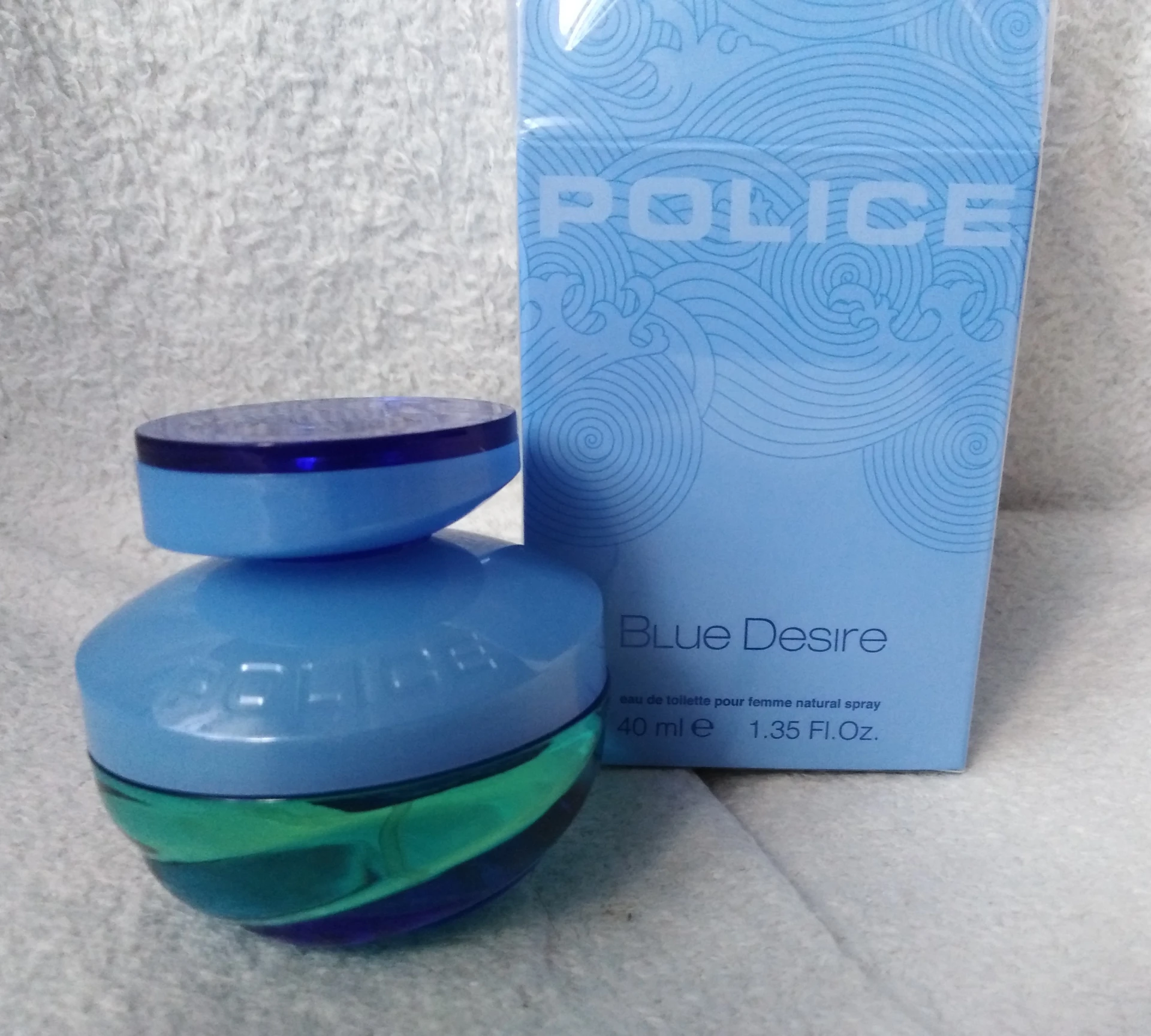Police Blue Desire parfümszóróban* eladó
