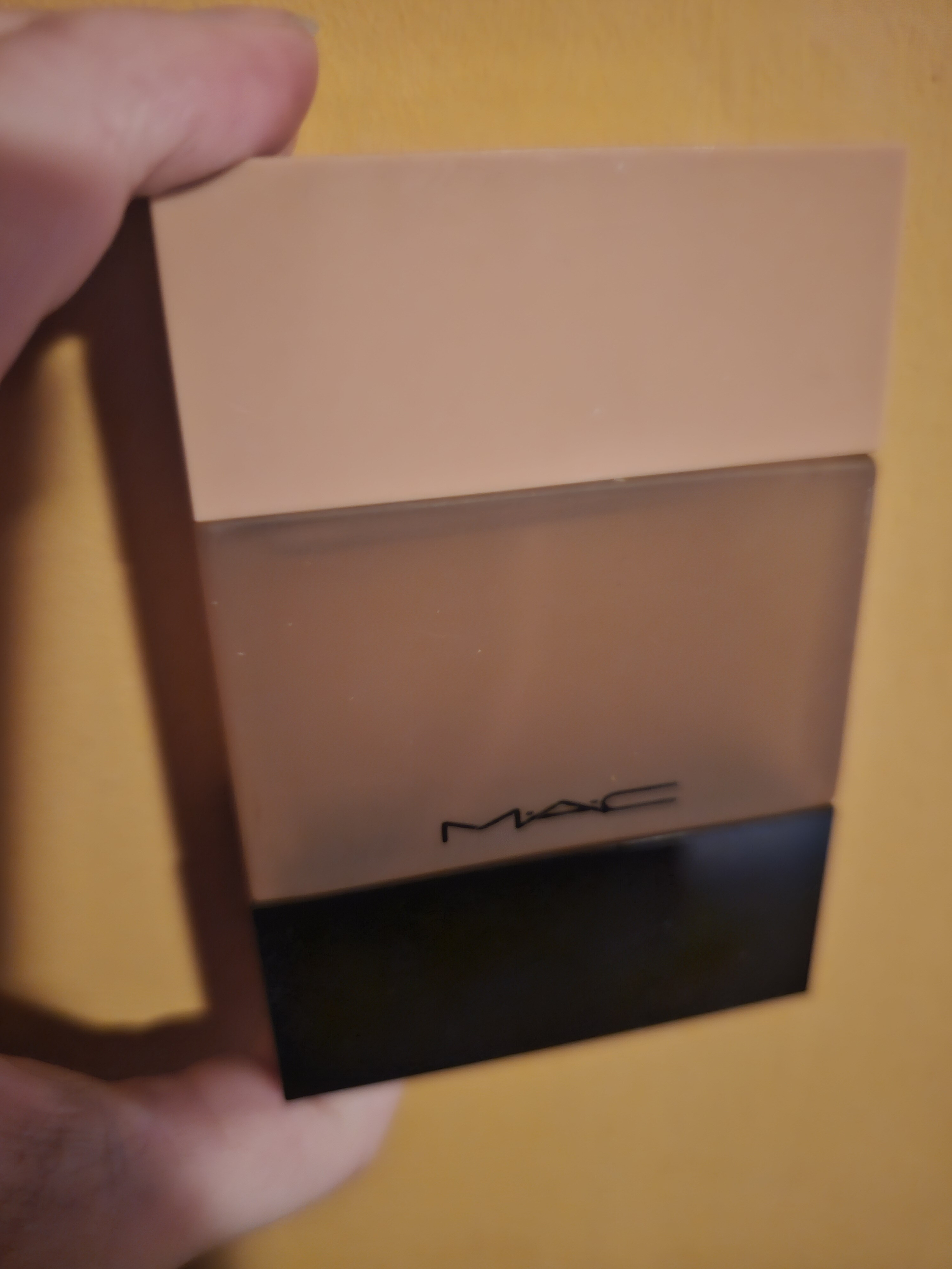 Mac - Creme D'Nude