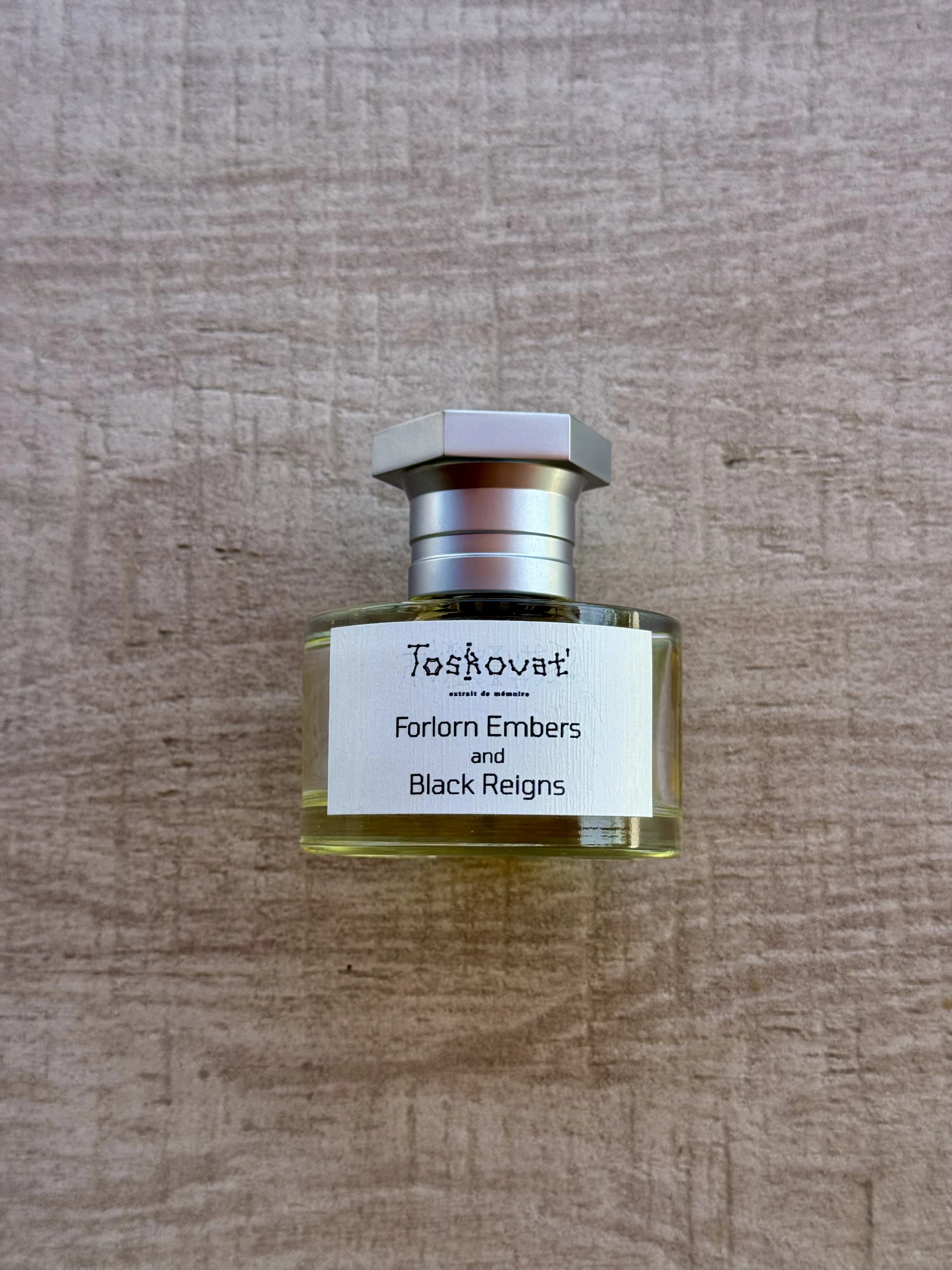 🍭 Fújósok! Toskovat Forlorn Embers & Black Reigns Extrait de Mémoire Extrait de Parfum