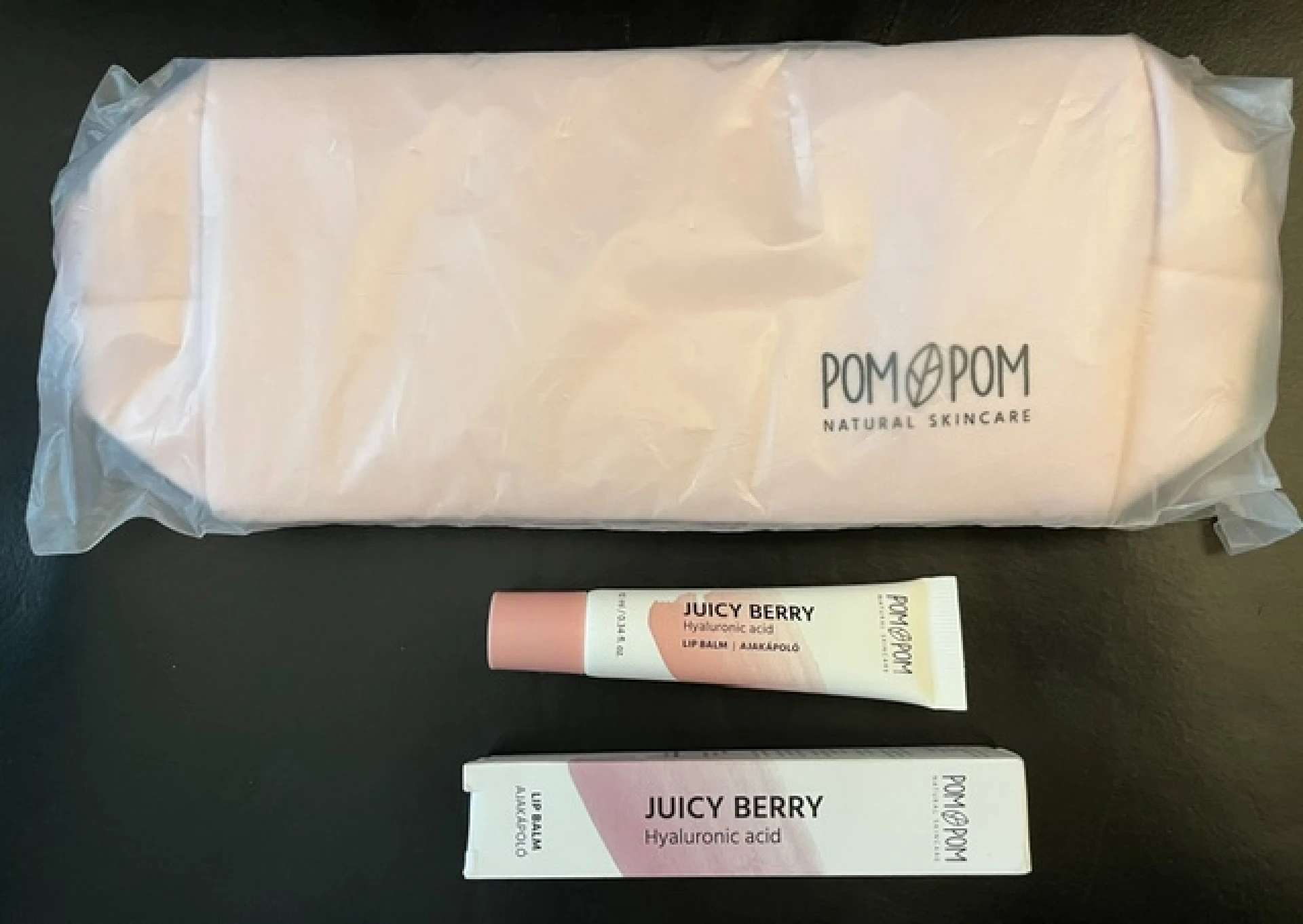 Pompom Juicy berry hidratáló ajakápoló hyaluronsavval, szettben