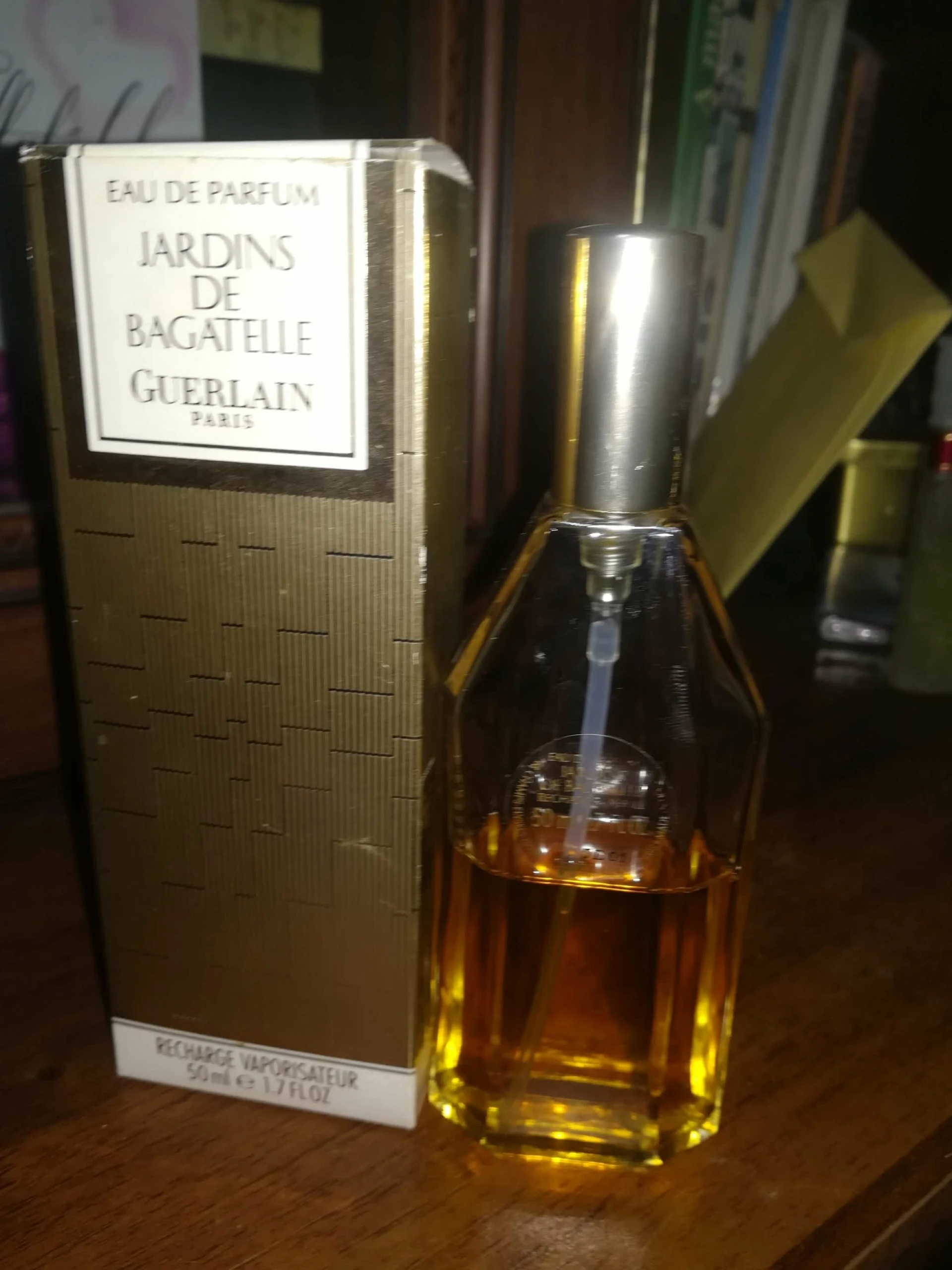 Guerlain Jardins de Bagatelle fújós minta