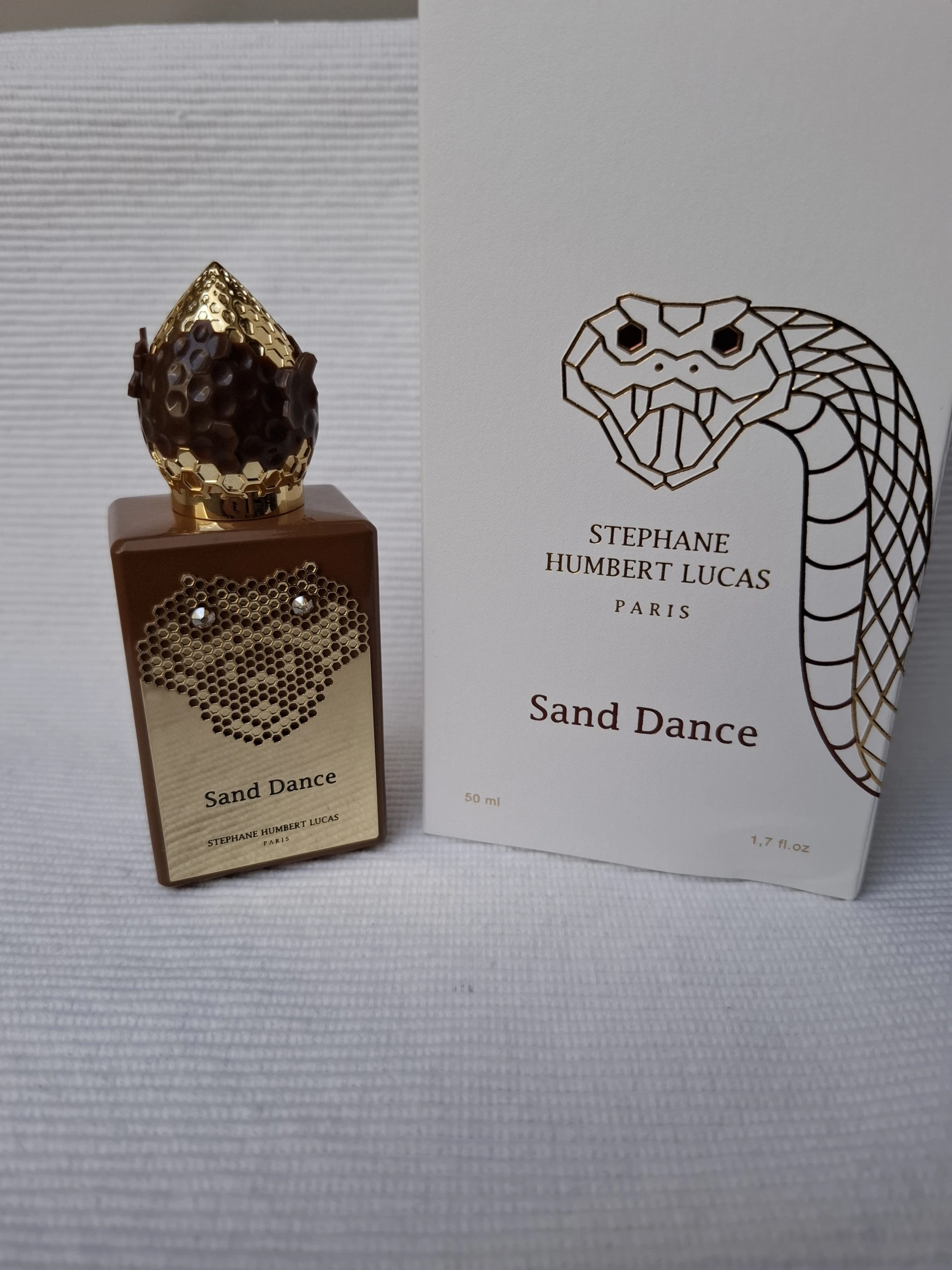 Stephane Humbert Lucas Sand Dance