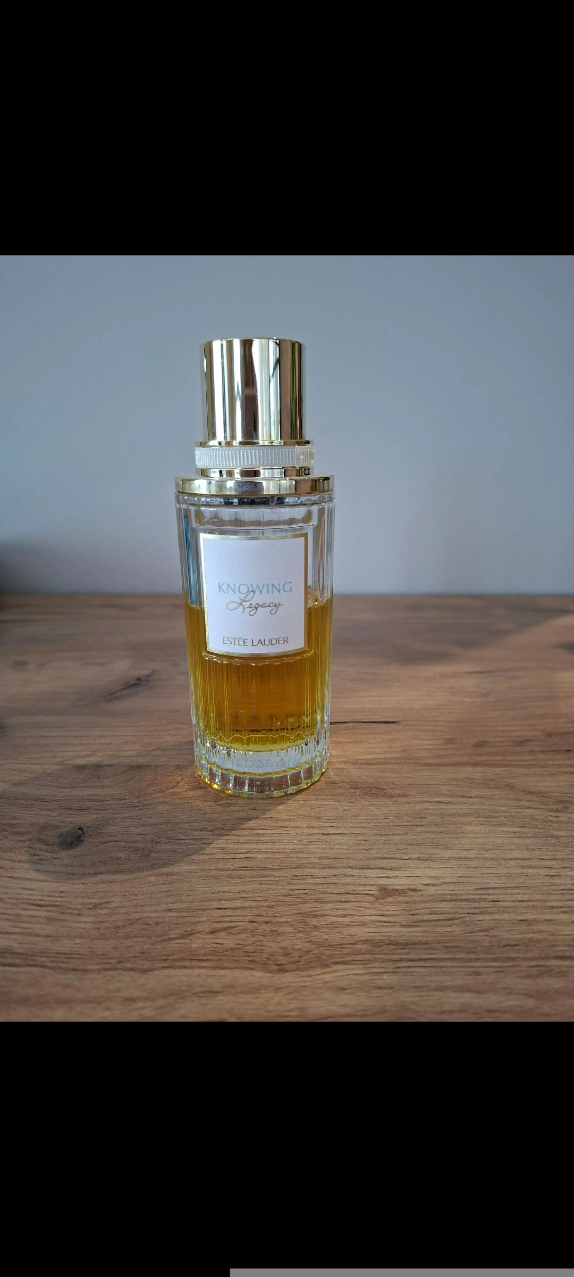 Estée Lauder Knowing Legacy
