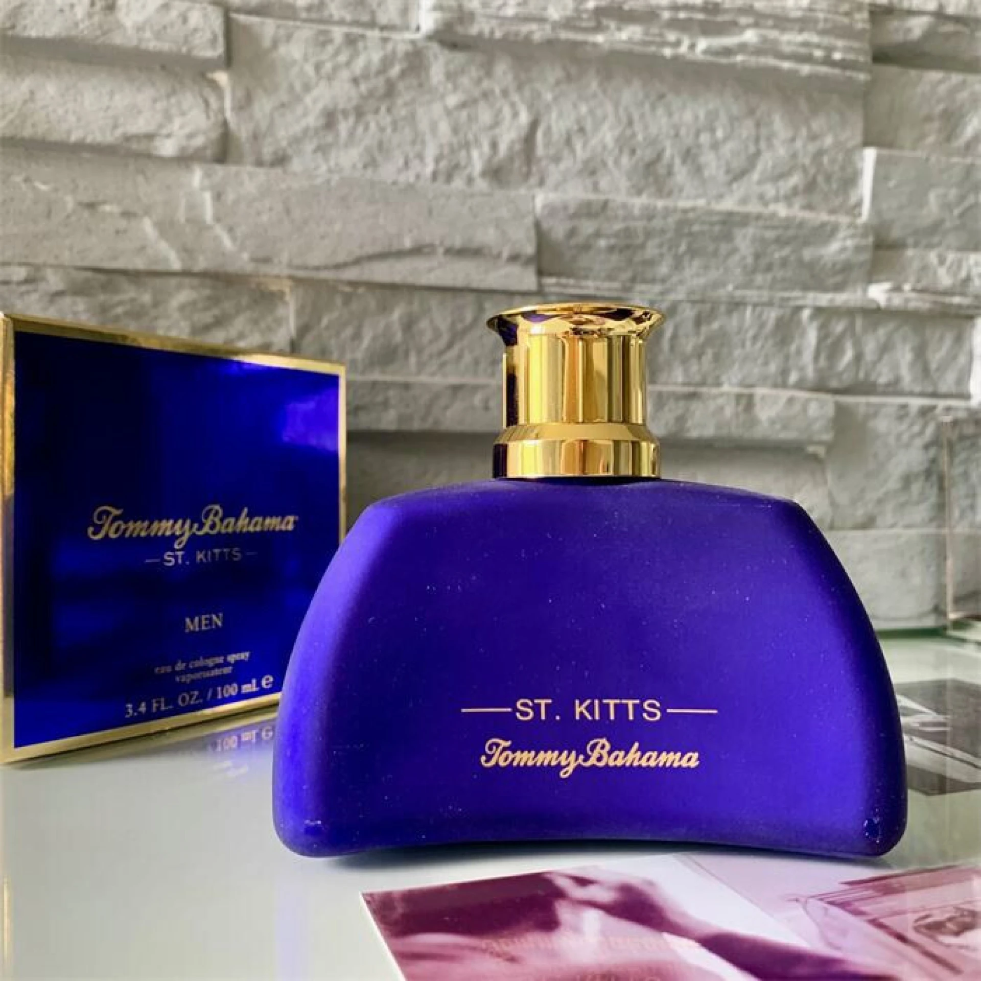 Tommy Bahama St. Kitts Men Cologne fújósok