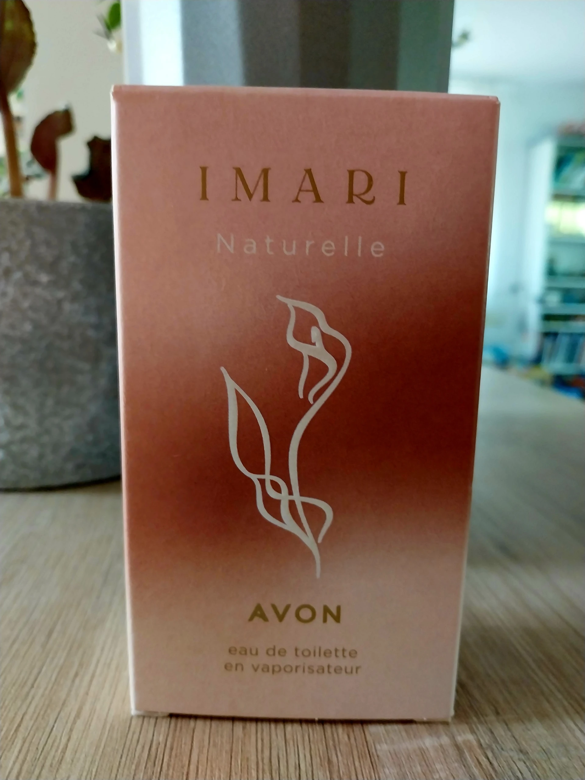 Avon Imari Naturelle bontatlan