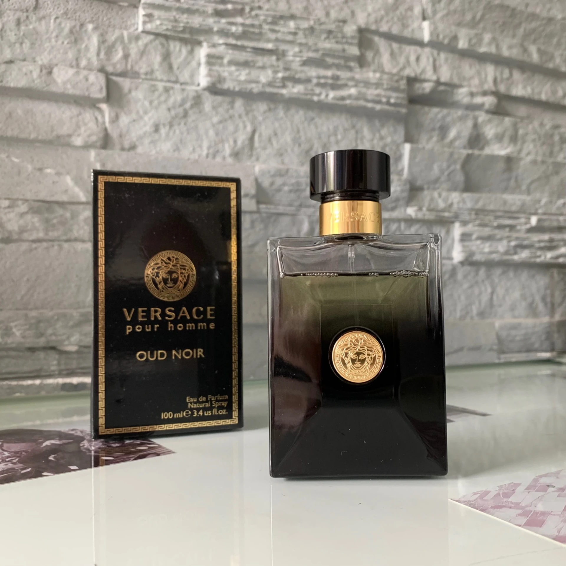 Versace Pour Homme Oud Noir fújósok