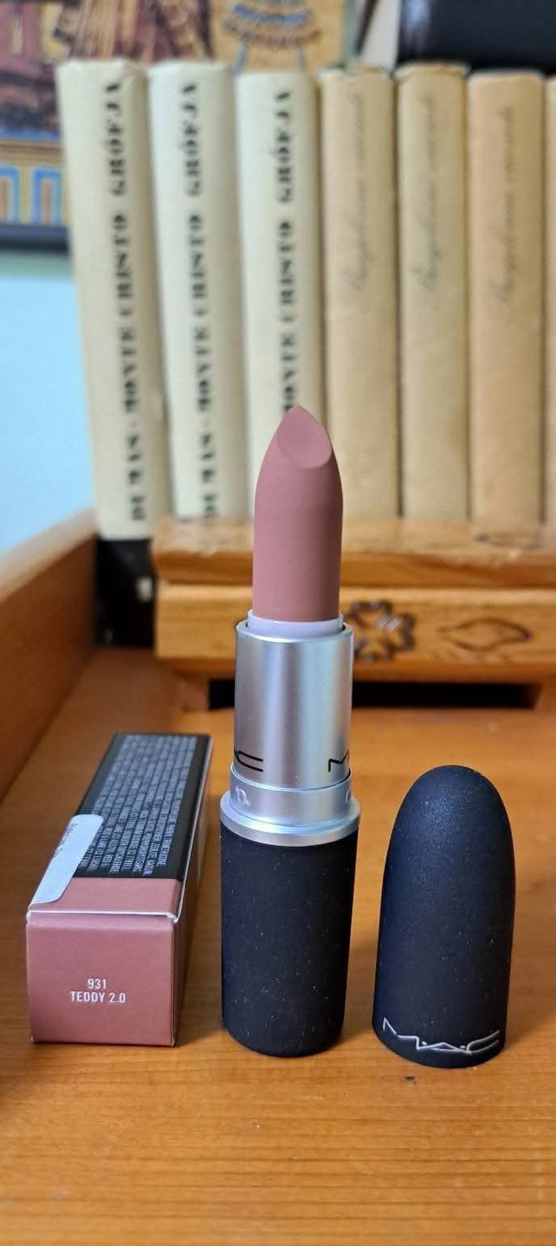 MAC Powder Kiss rúzs Teddy 2.0 rúzs